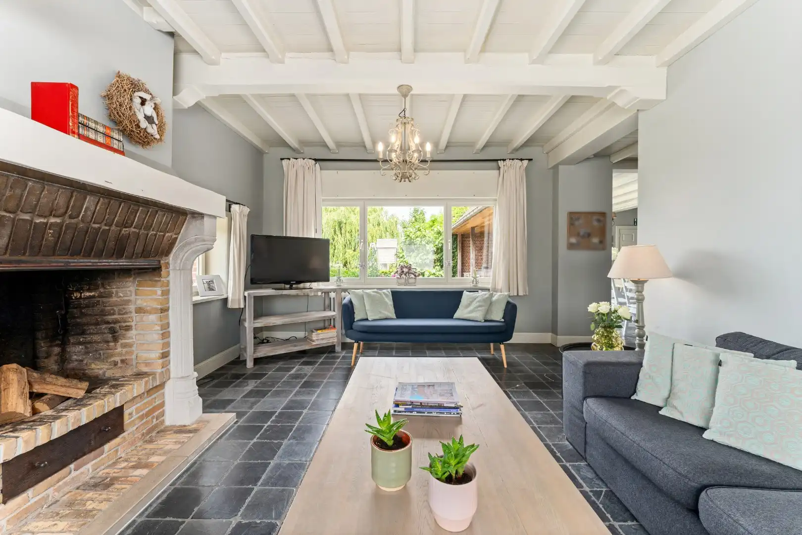 Karaktervolle hoeve met schuur in Oostveld foto 6