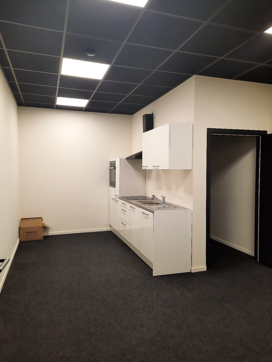 Hoogwaardig KMO-bedrijfsgebouw 187 m² met mezzanine in strategische bedrijventerrein (Winterslag-Genk). foto 15