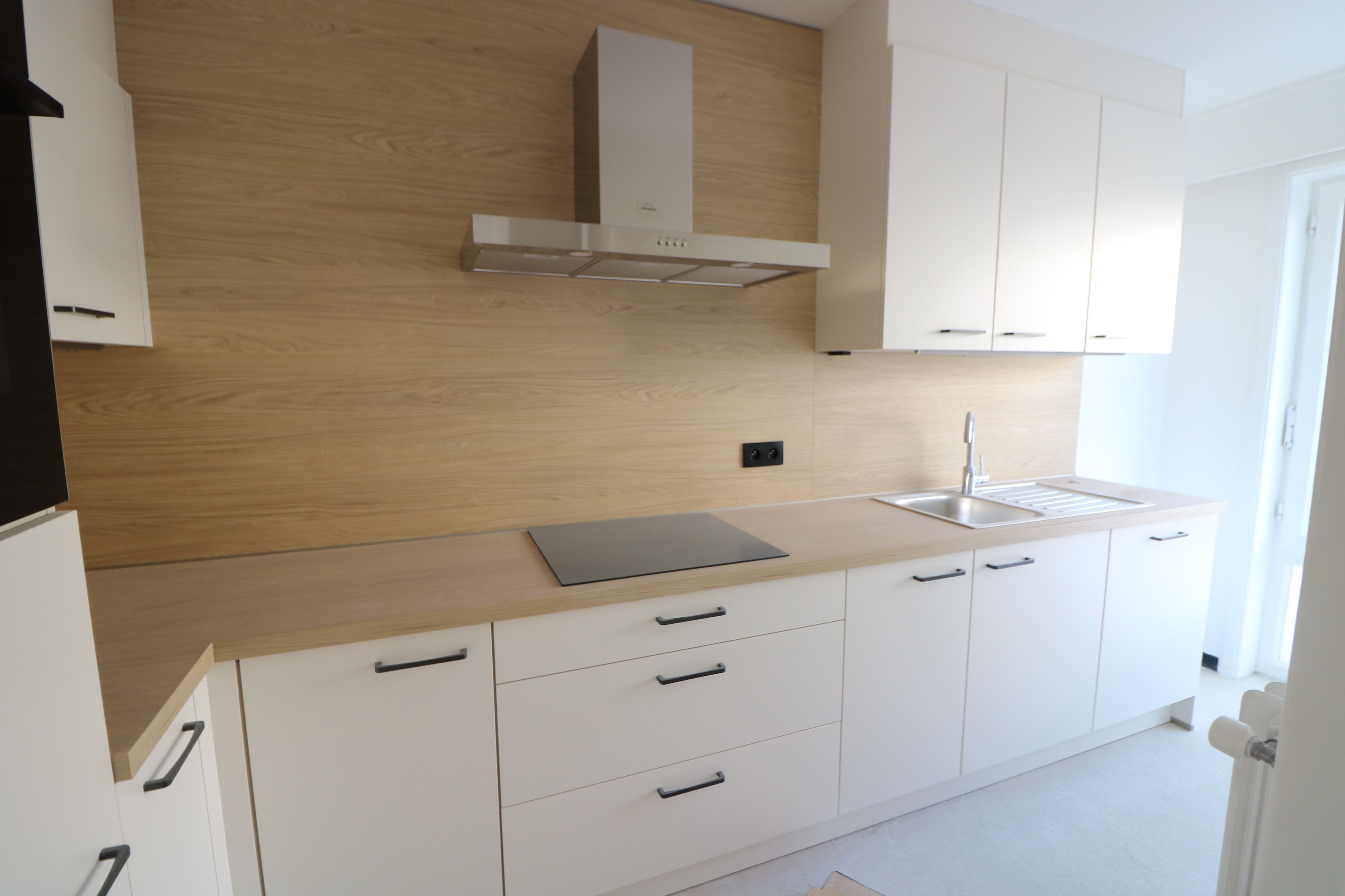 Volledig gerenoveerd, ruim 2-slaapkamerappartement met tuin, vlakbij het centrum van Blankenberge. foto 2
