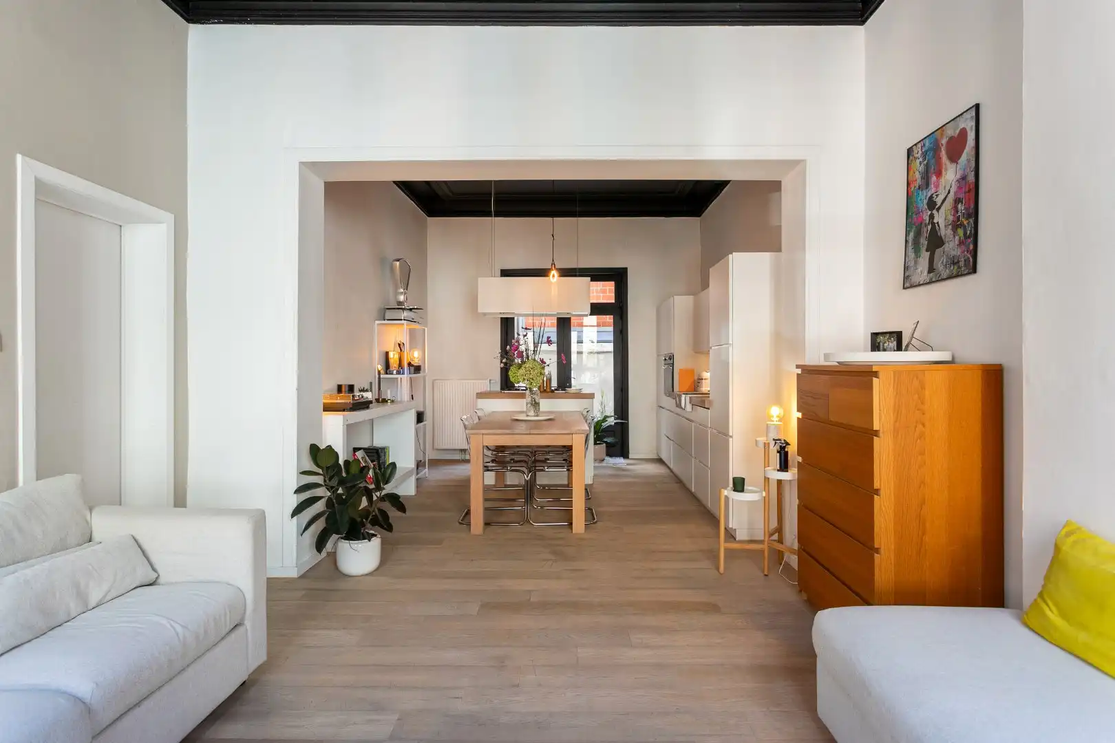 Karaktervolle woning met 3 slpk en terras te centrum Halle foto 5