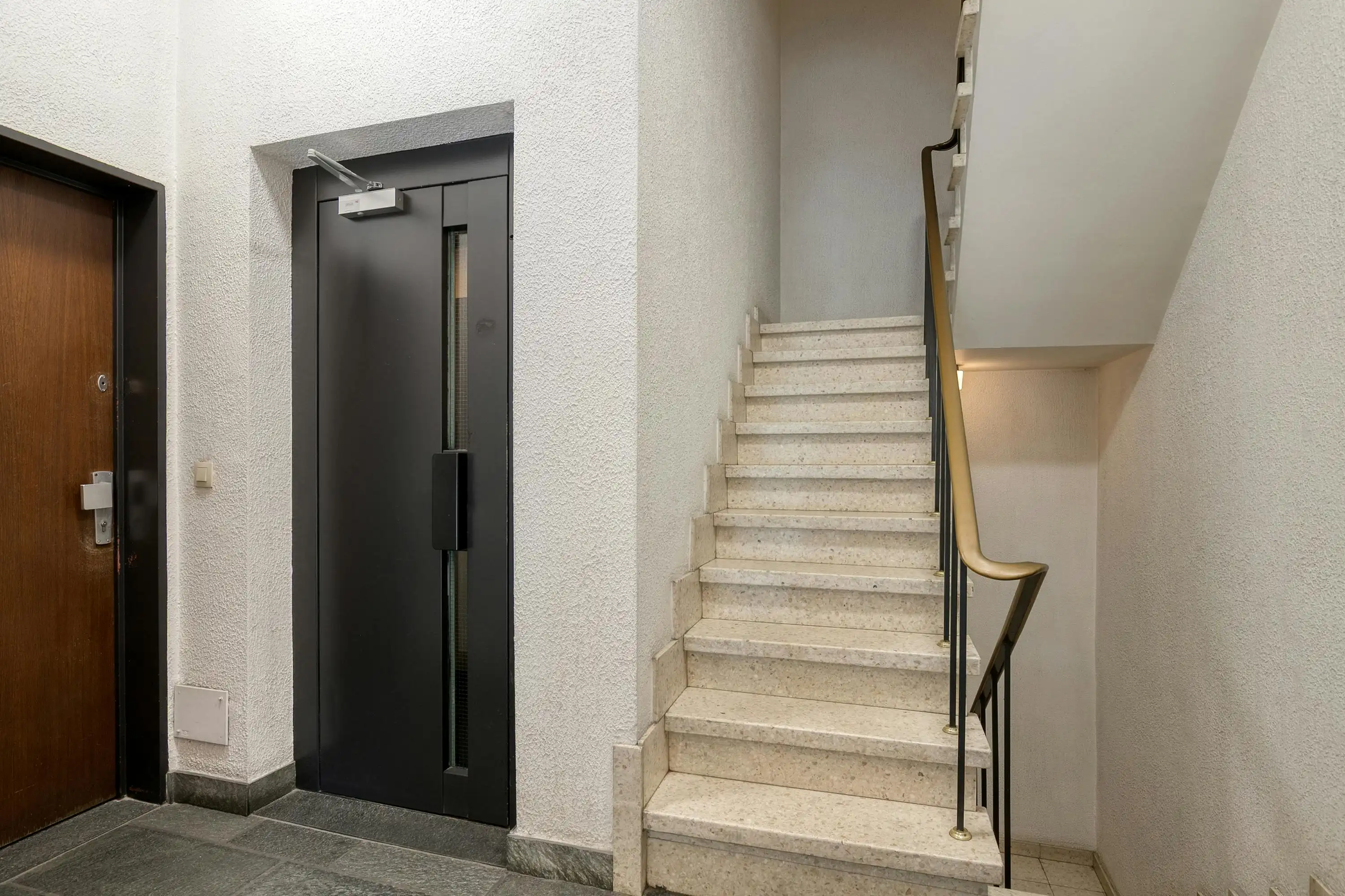 Opbrengsteigendom met 12 appartementen in Boom foto 4