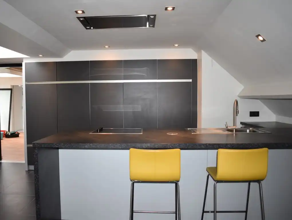 Dakappartement in het centrum van Sint-Truiden foto 4