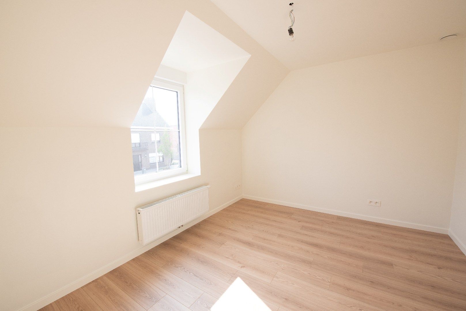 Volledig instapklare woning met 3 slaapkamers en leuke tuin in Zulte foto 12