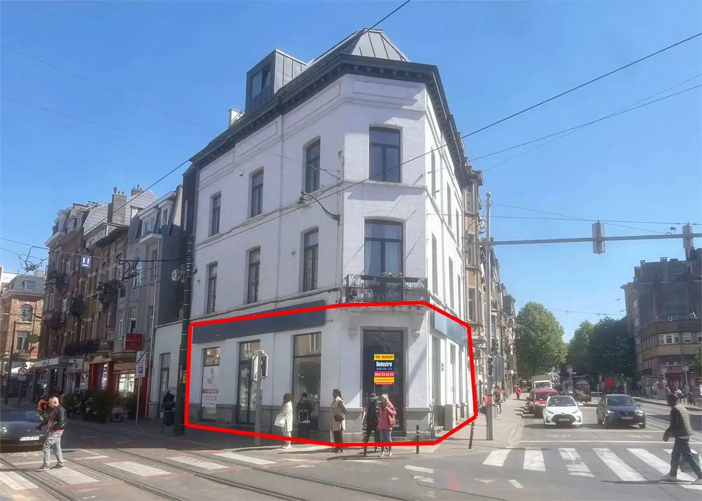 TOP GELEGEN COMMERCIEEL PAND HOEKLOCATIE foto 2