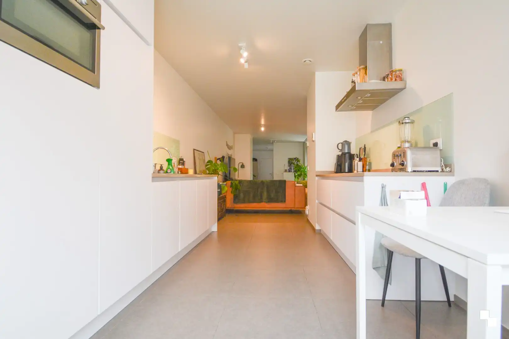 Energiezuinig duplex appartement aan de markt te Staden foto 4