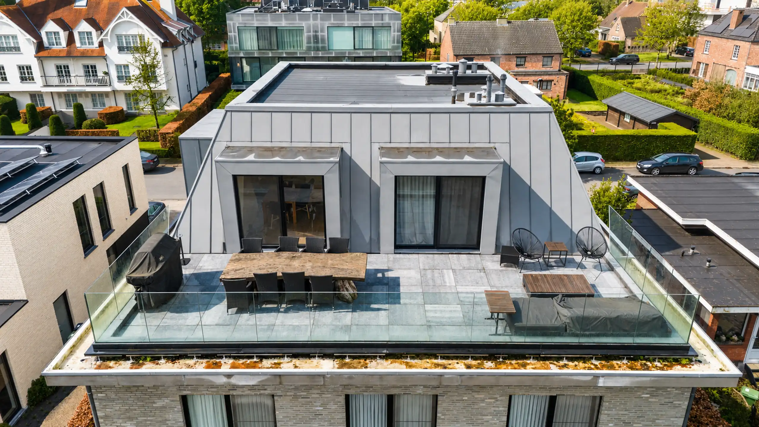 Stijlvol appartement op tweede verdieping met royaal terras foto 4