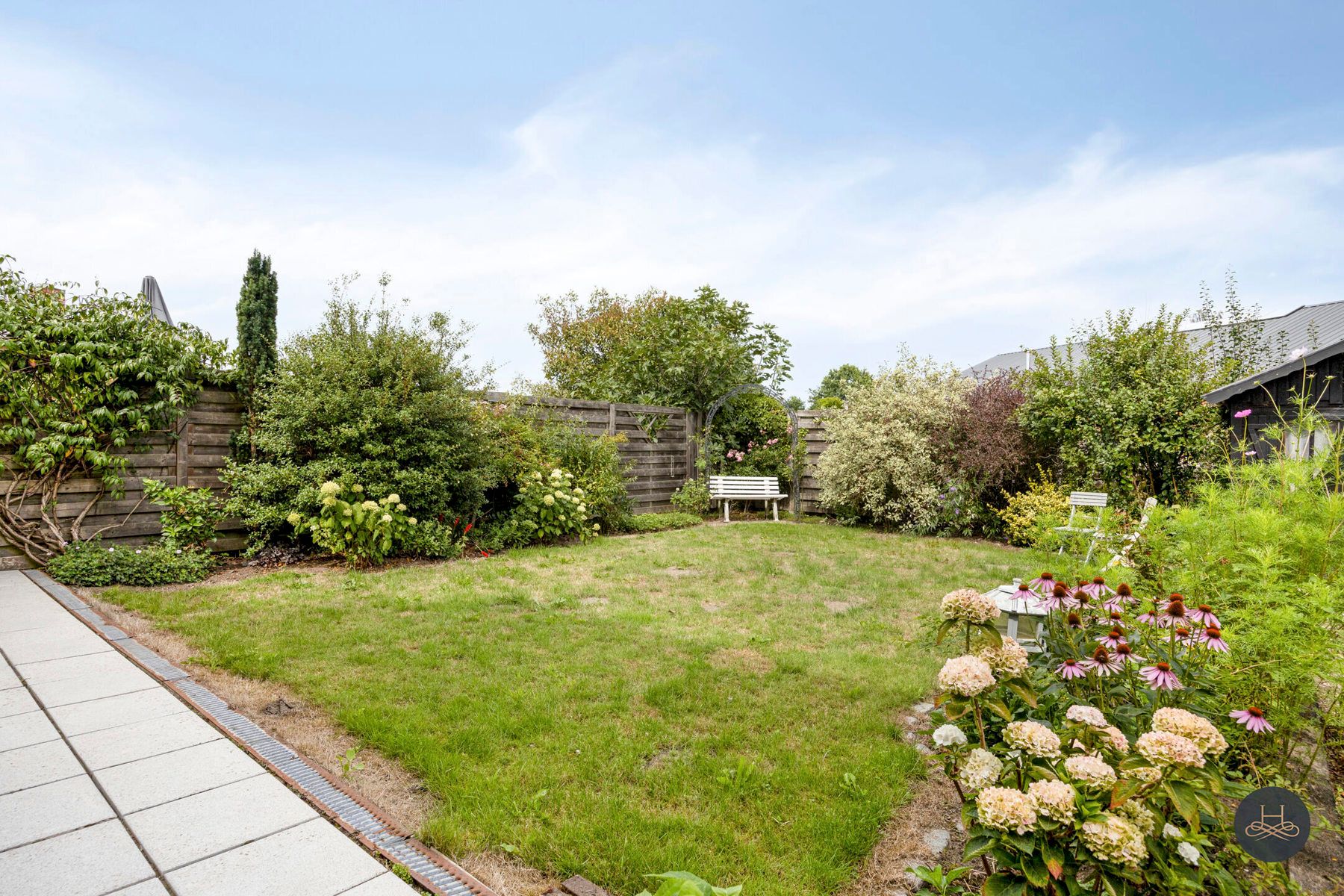 Ruime woning op centrale ligging foto 27