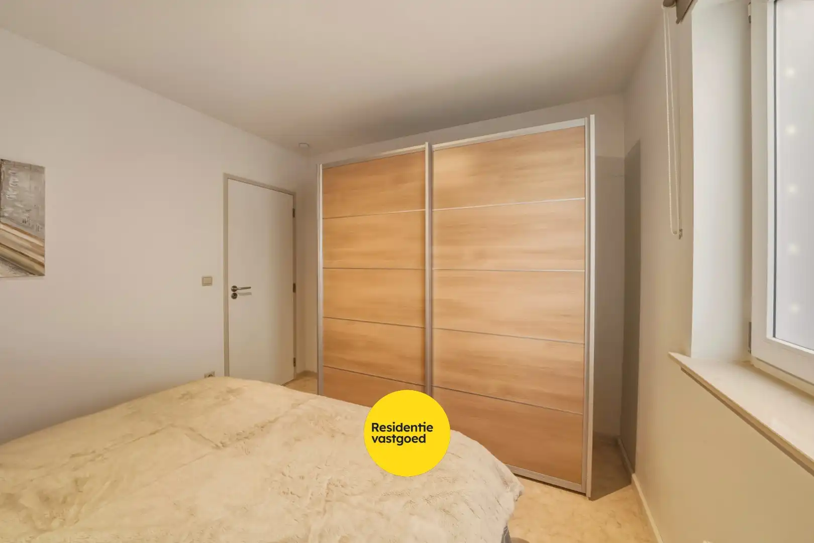 Instapklaar 3- slaapkamerappartement op toplocatie aan het strand! foto 14