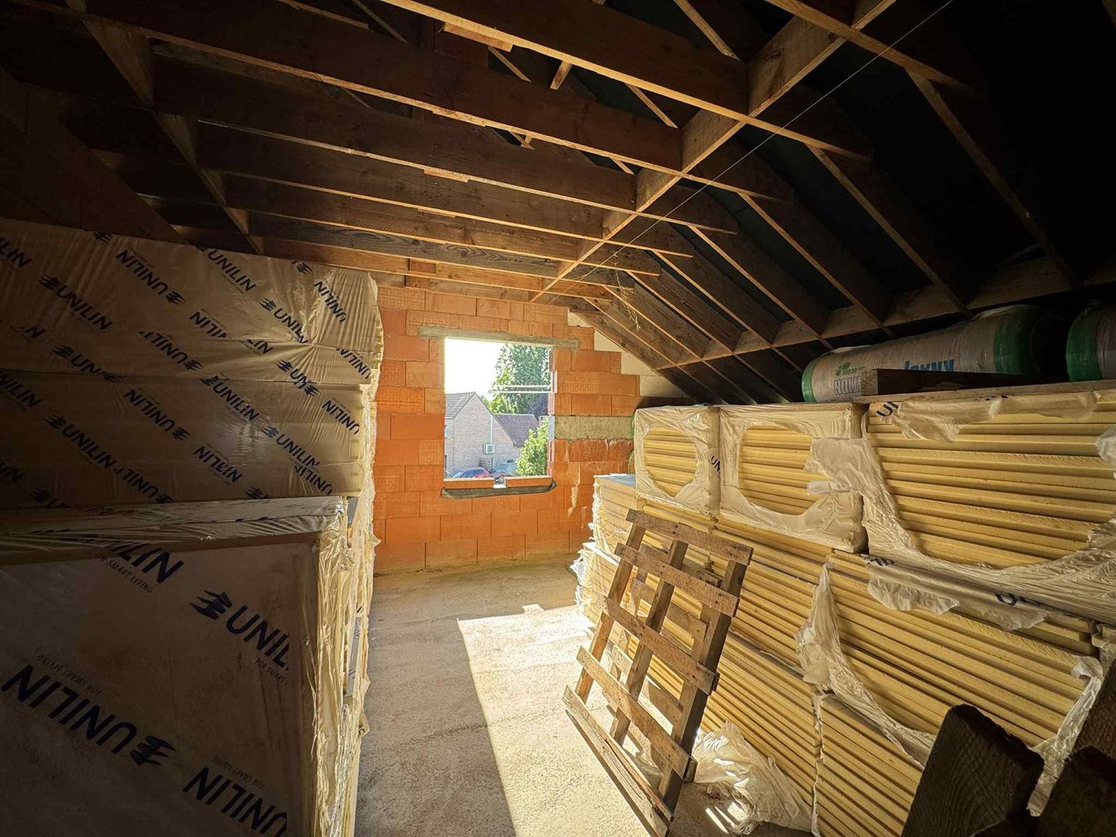 Verder af te werken renovatieproject op prachtige ligging! foto 15