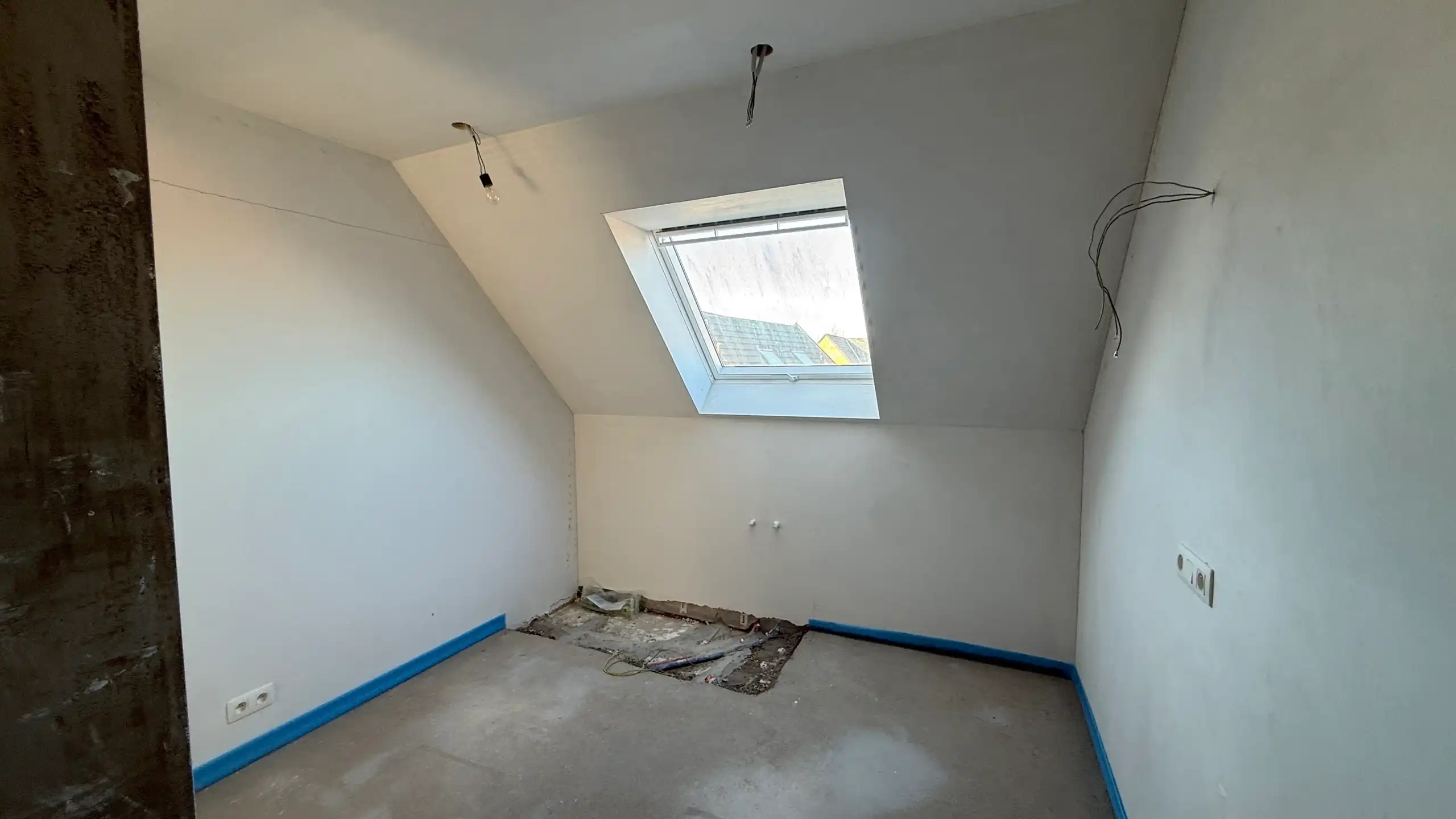 Handelspand met twee appartementen foto 15