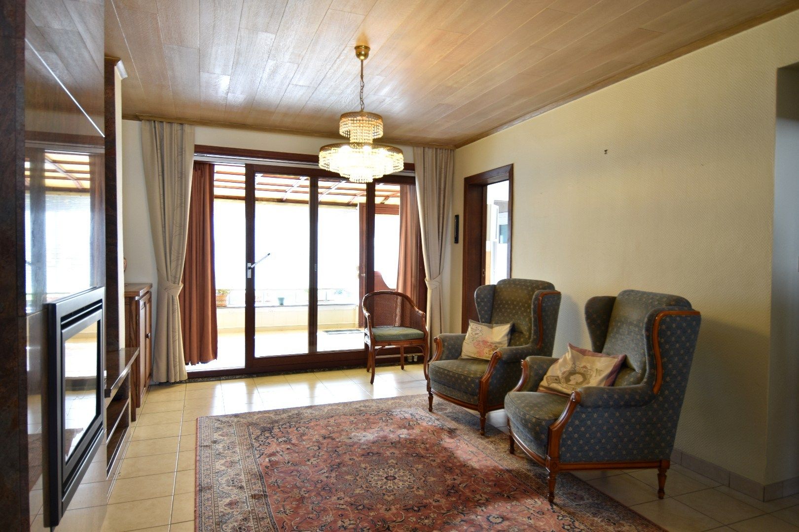 Charmante gezinswoning met 4 slaapkamers, tuin én garage te Bissegem foto 3