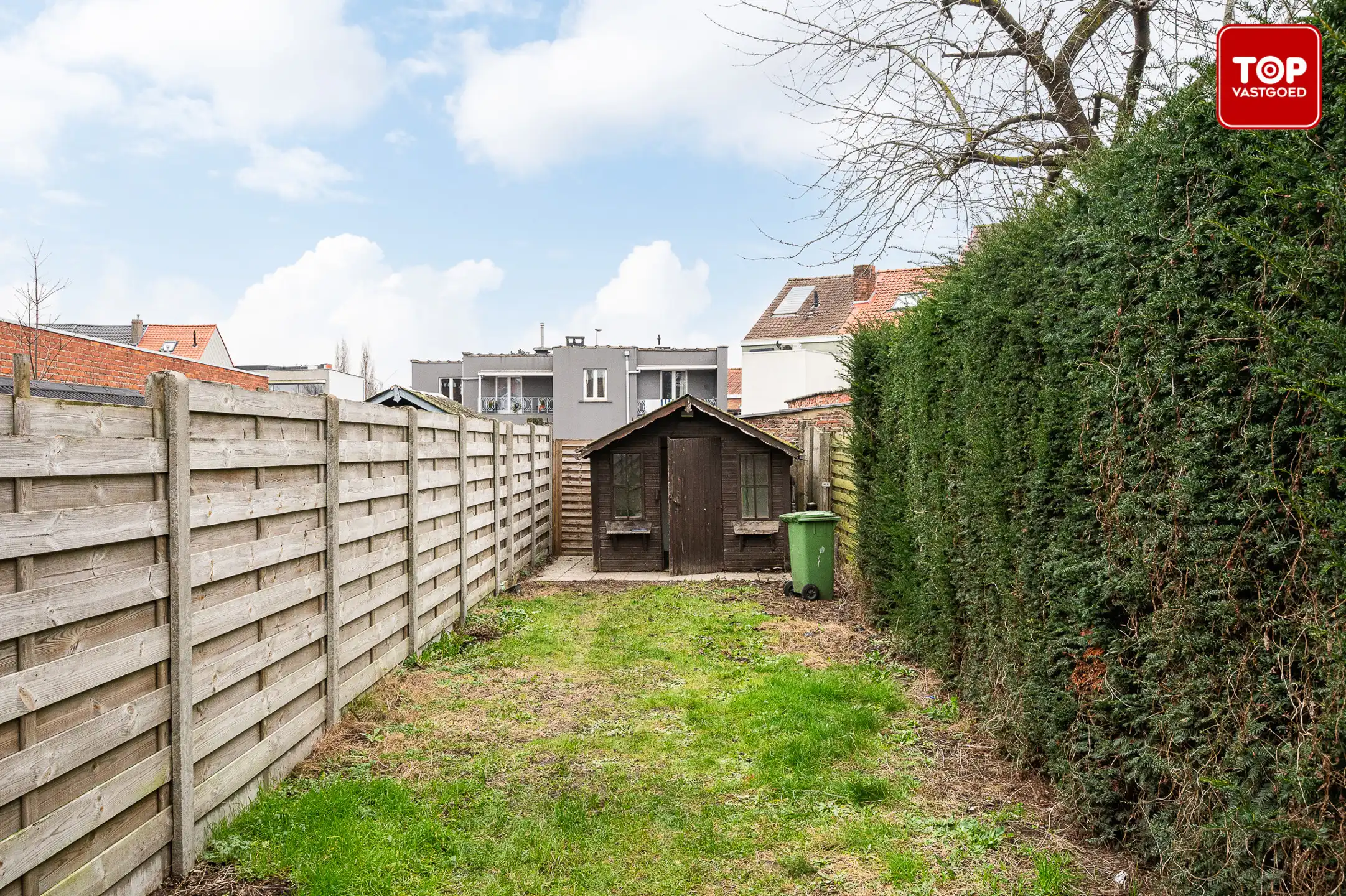 Te renoveren woning met 4 slaapkamers en leuke stadstuin. foto 27