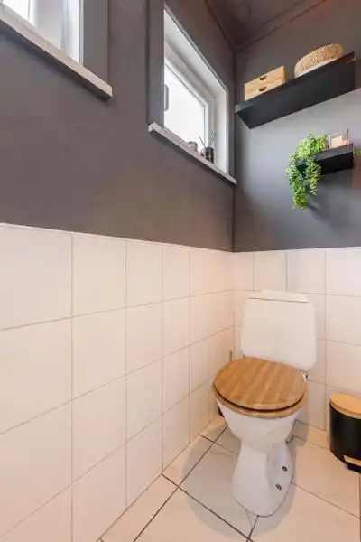 Instapklare gezinswoning, halfopen bebouwing, met 4 slaapkamers én garage TE KOOP in Desselgem! 🏡 foto 3
