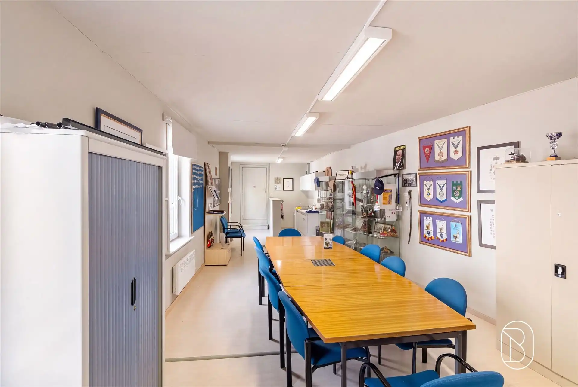TOPgelegen project: herenwoning, garages, woonst en app. foto 12