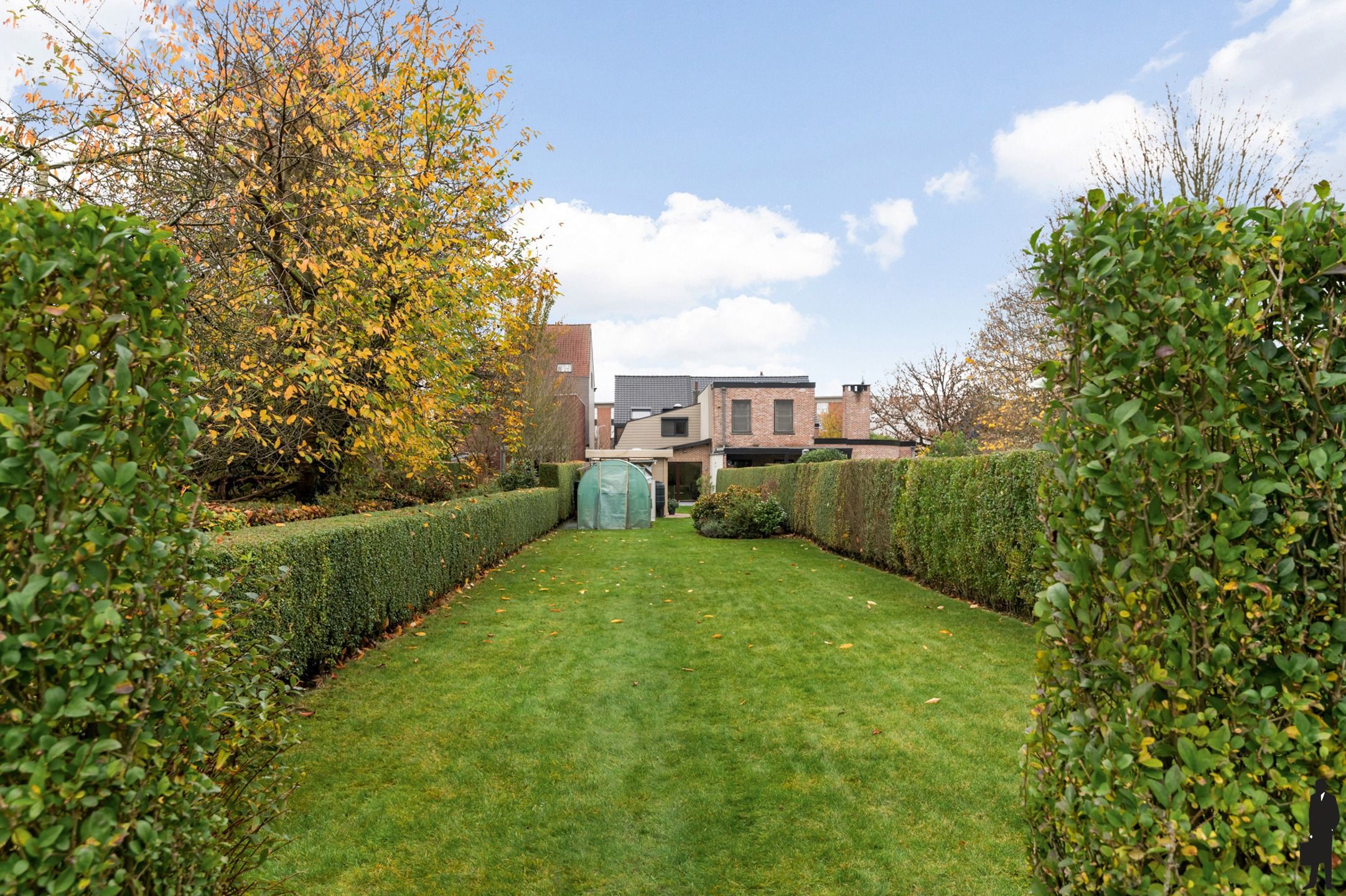 HOB met 4 slpks, bureau en prachtige tuin in centrum Edegem foto 15