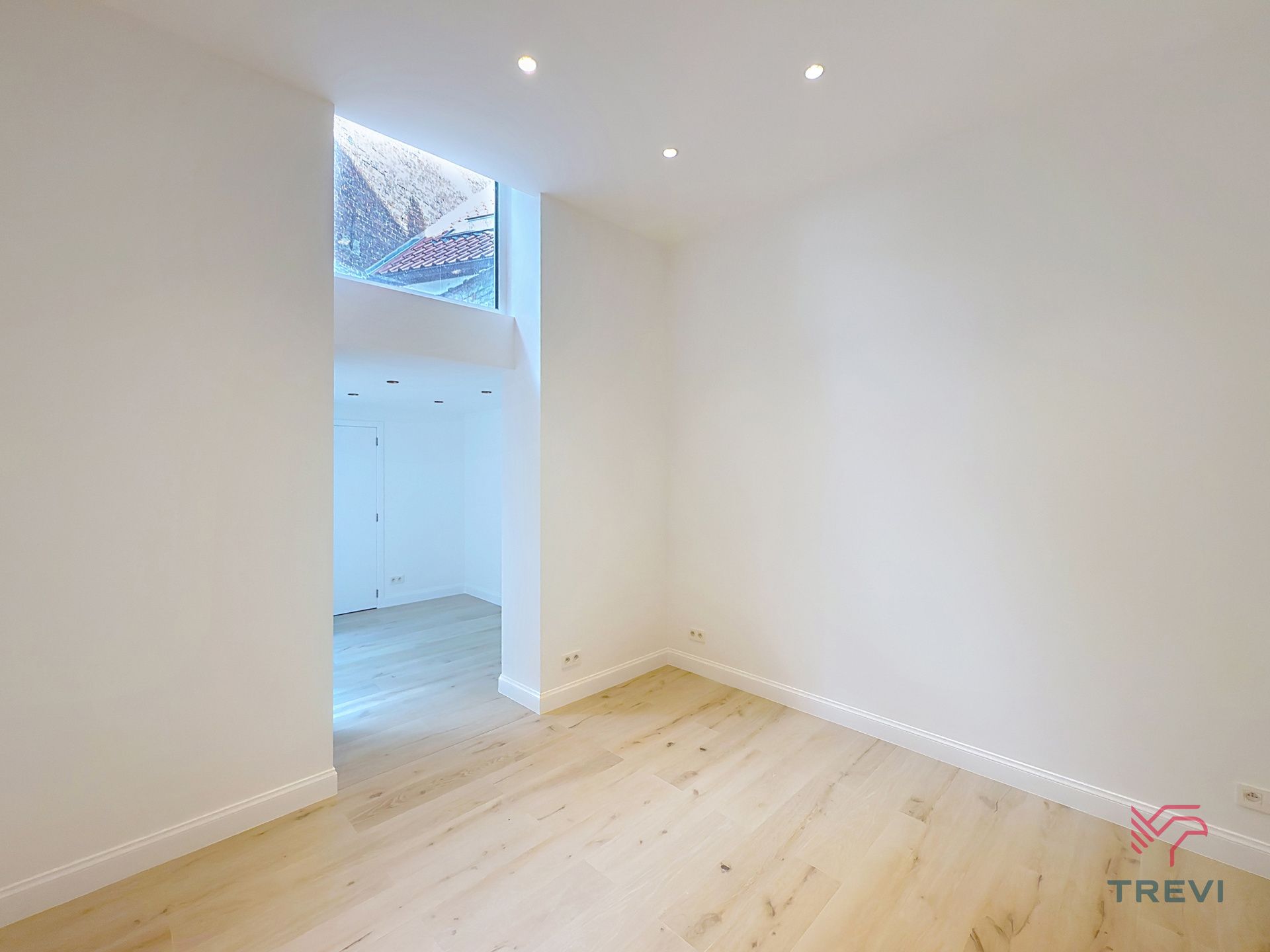 Gerenoveerd 2 slaapkamer appartement voor 1e bewoning! foto 10