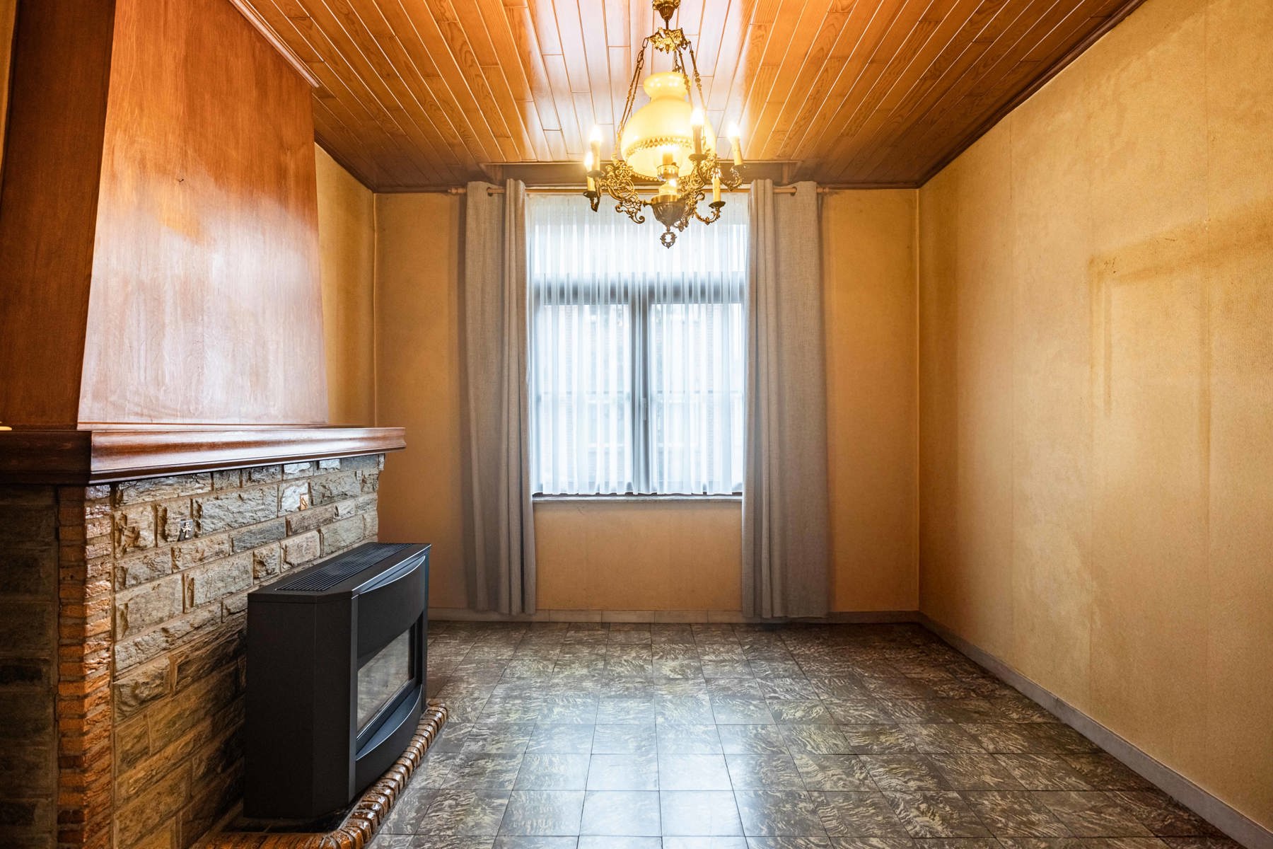 Rijwoning in centrum Aalst foto 3