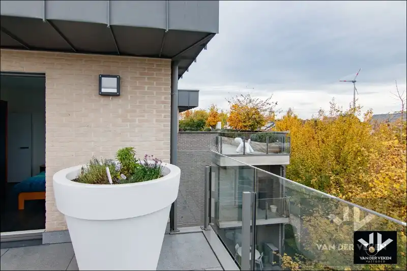INVESTERINGSPAND: PENTHOUSE MET LANGE TERMIJN HUUROPBRENGST foto 22