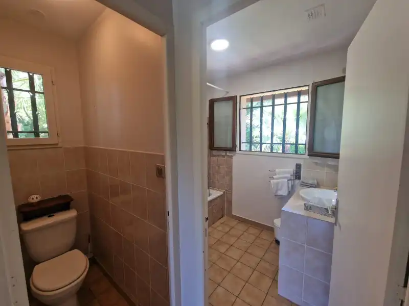 Villa omgevormd tot B&B met vijf mooie kamers en studio in een prachtige en groene omgeving in Carcasonne foto 19
