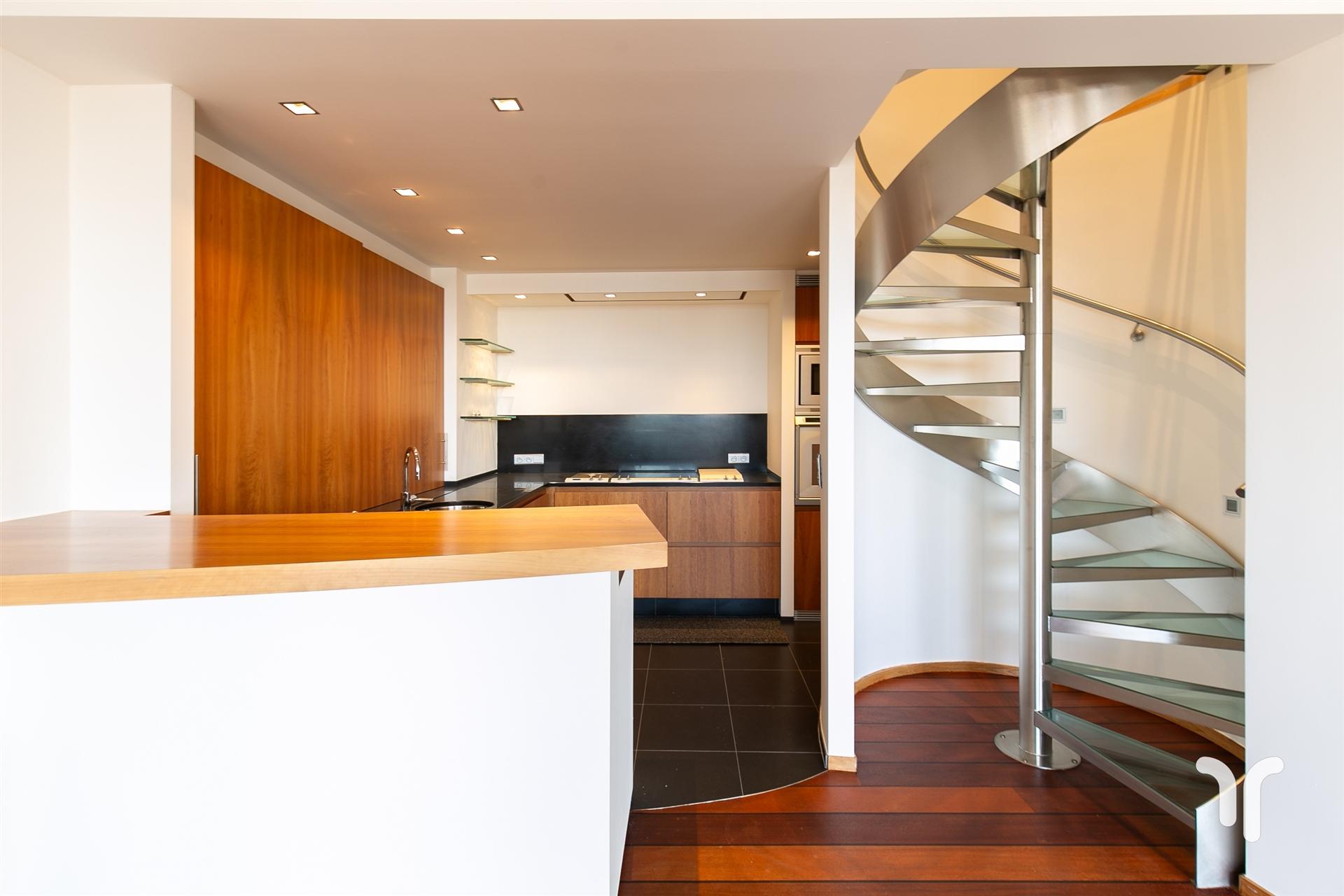 Luxueus afgewerkt penthouse – duplexappartement foto 2