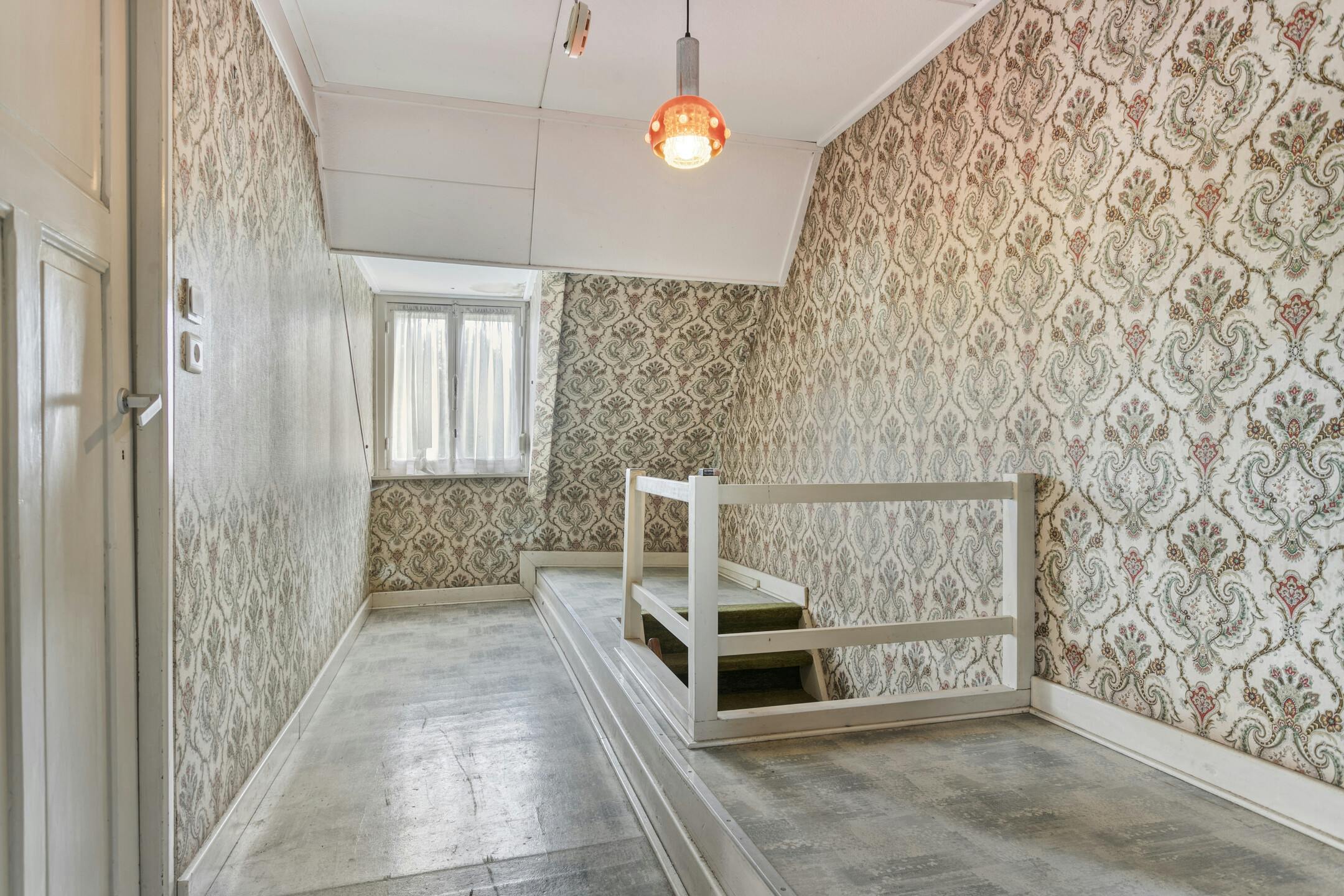 Te renoveren halfopen woning in Gullegem  foto 7