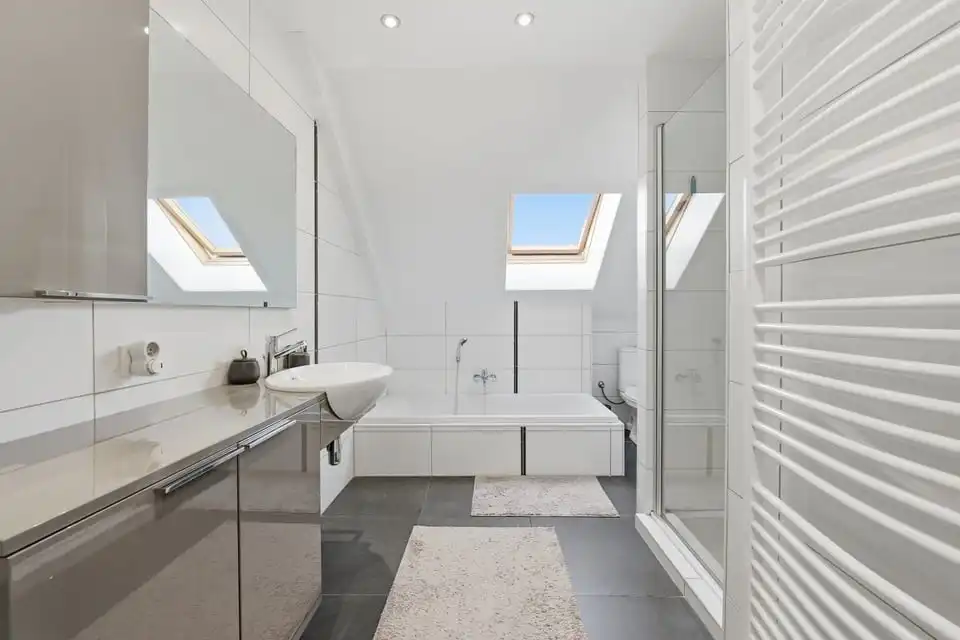 KNAP APPARTEMENT MET 3 SLKS EN EEN RUIM TERRAS IN BILZEN-HOESELT foto 23