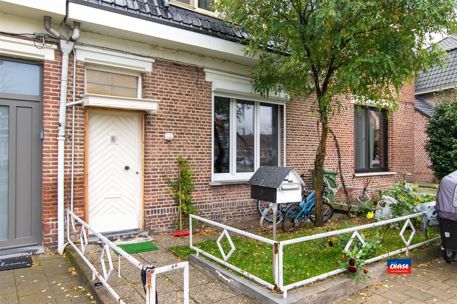 Woning met 5 slaapkamers en ruime tuin foto 16