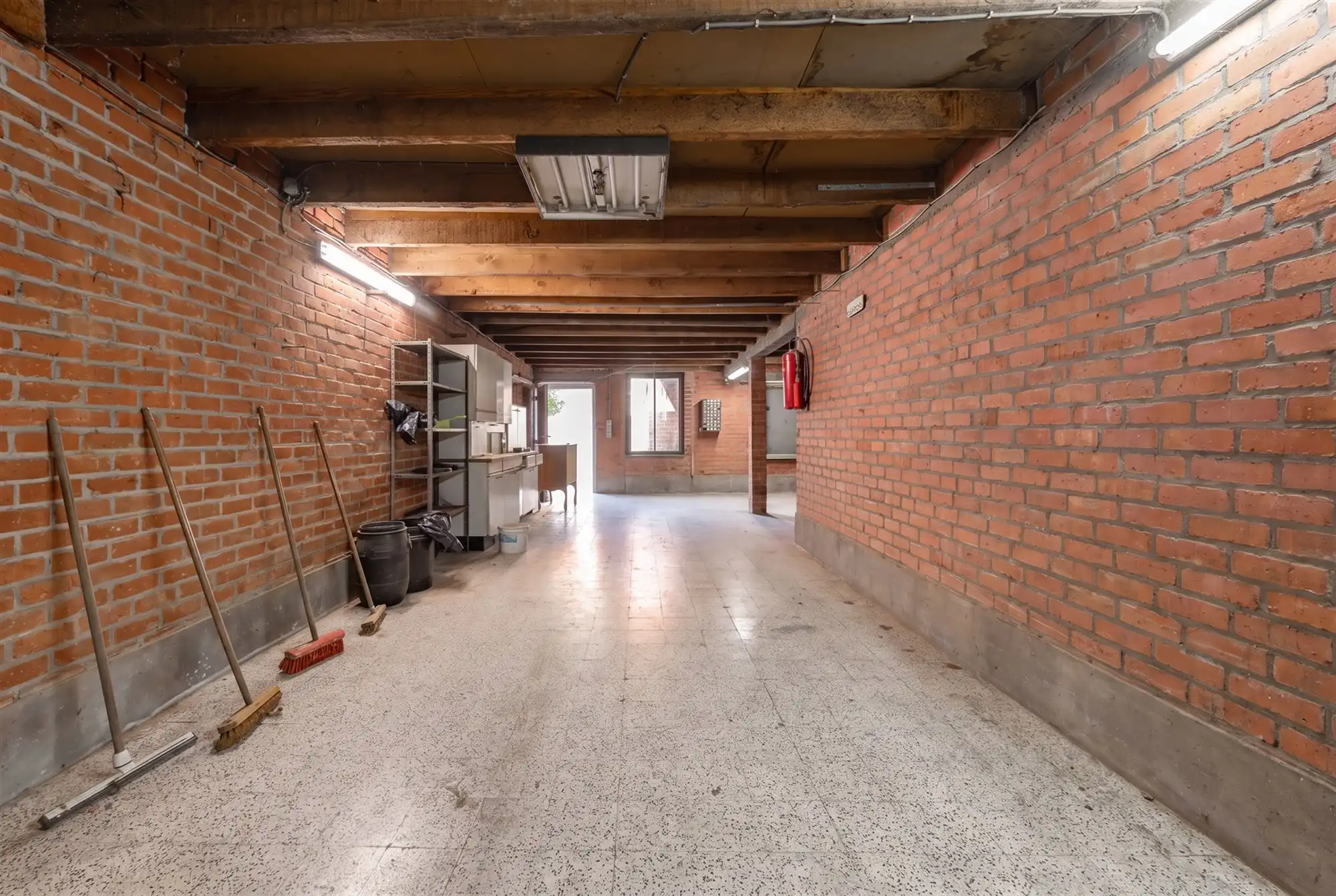 Rijwoning met 2 garages foto 13