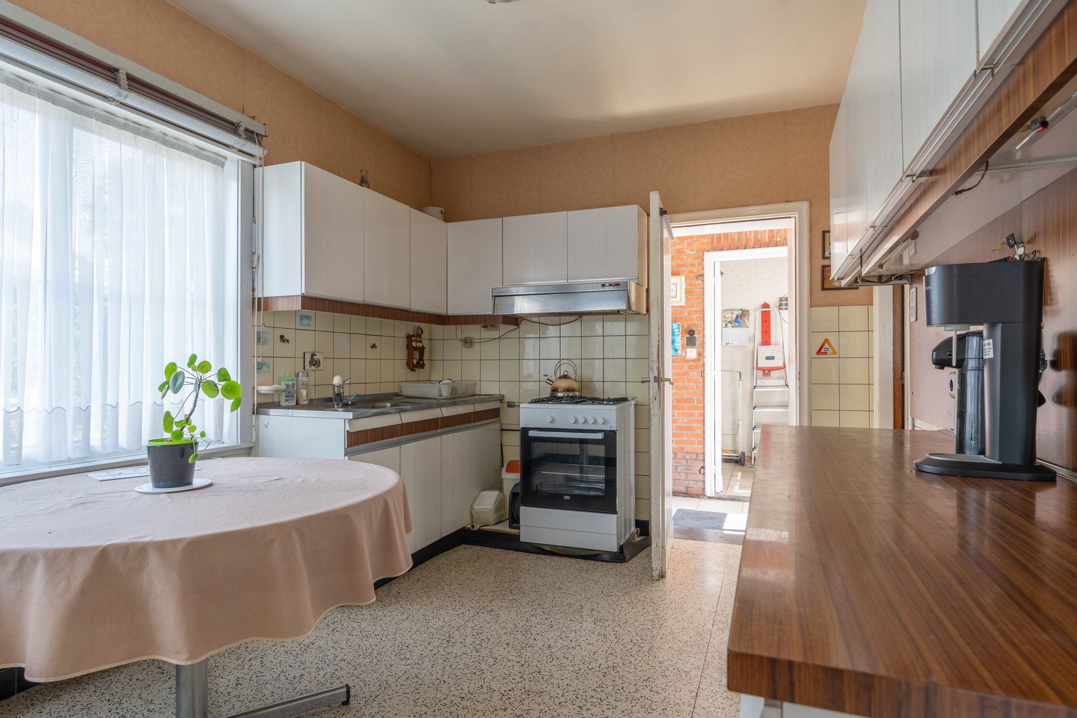 Te renoveren charmante woning met 3 slpks op 614 m² foto 12