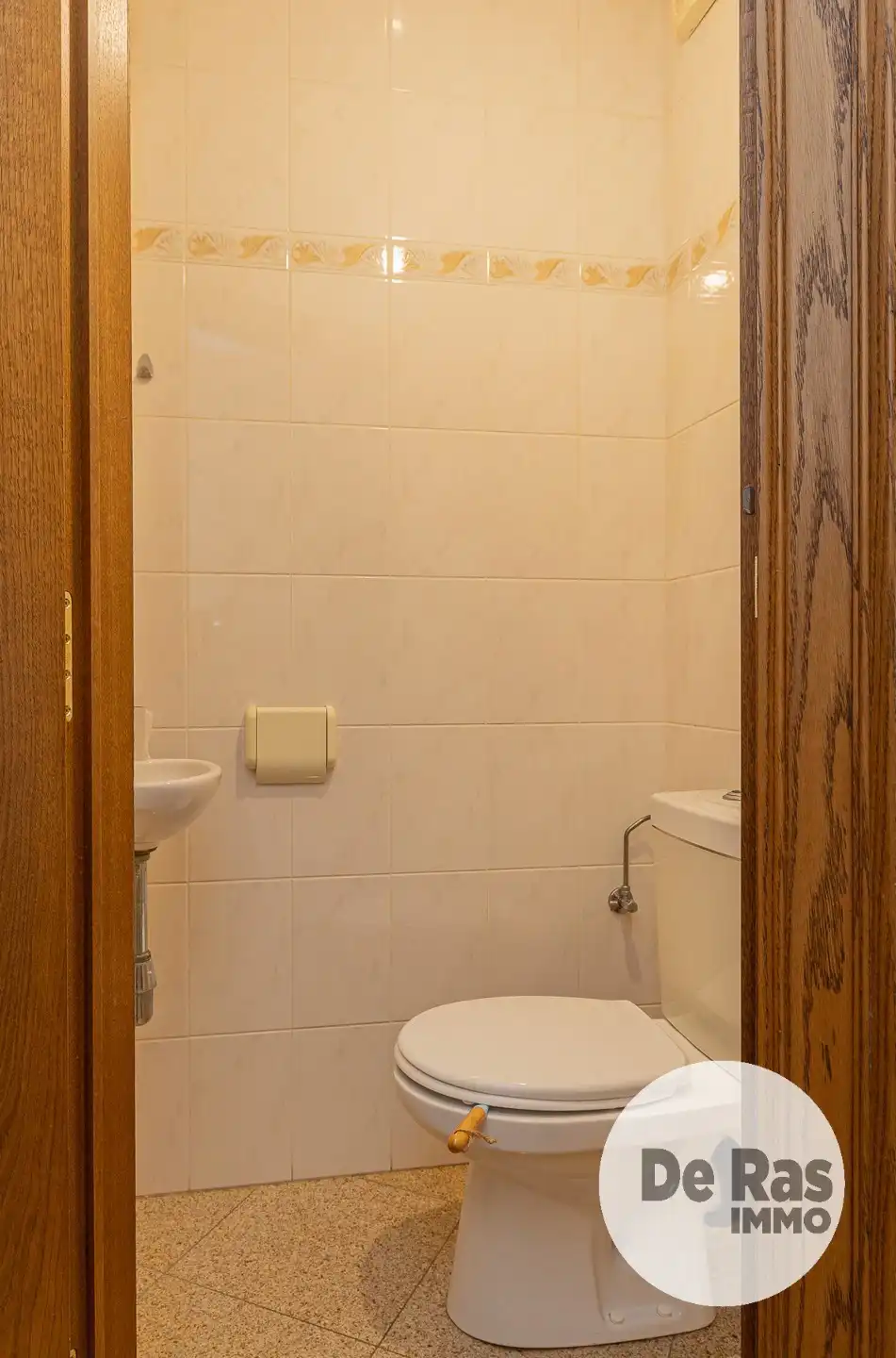 HAALTERT - Instapklaar appartement met 3 kamers aan station foto 16