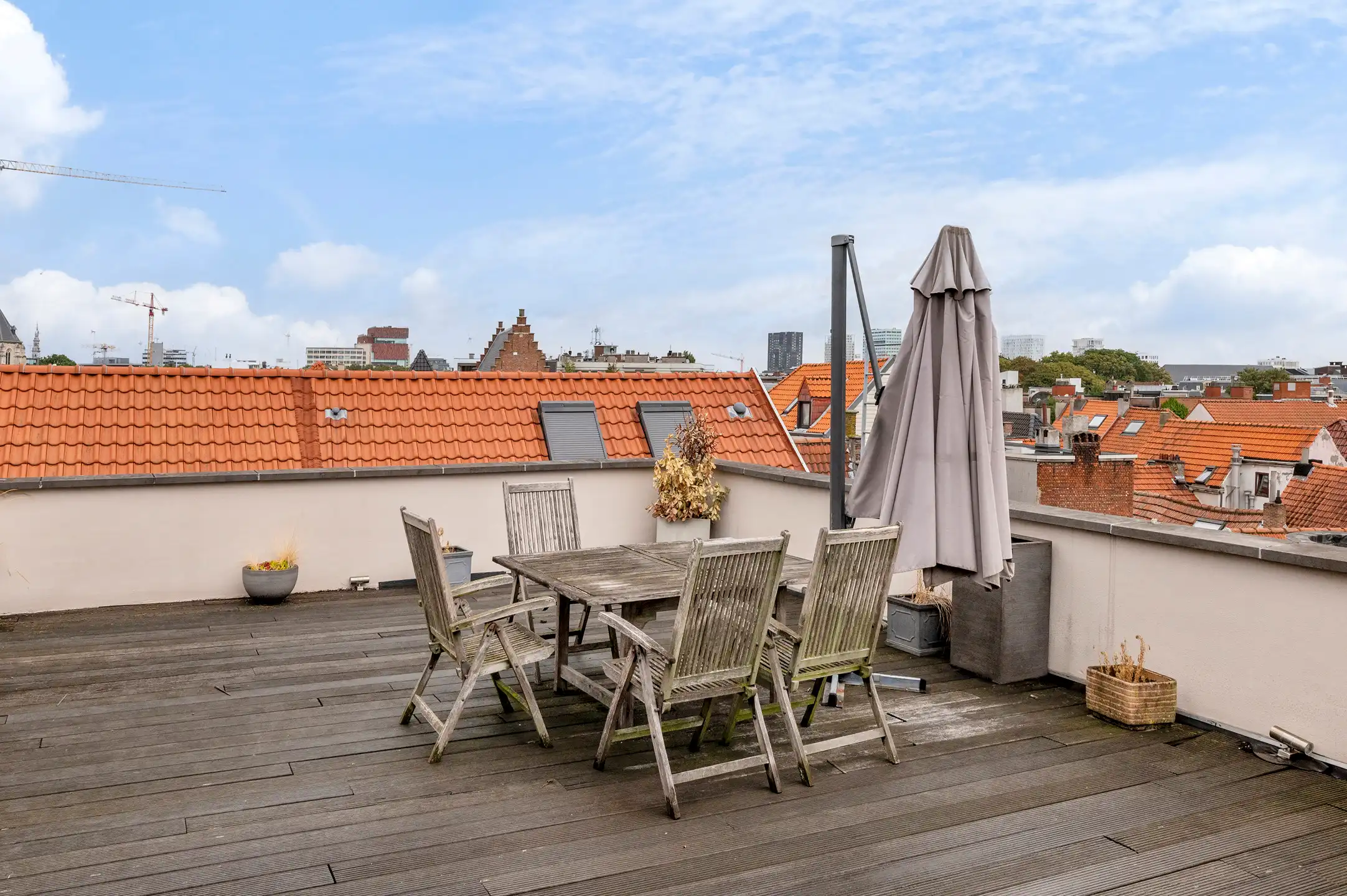 Ruim duplexappartement met  dakterras in hartje Antwerpen foto 13