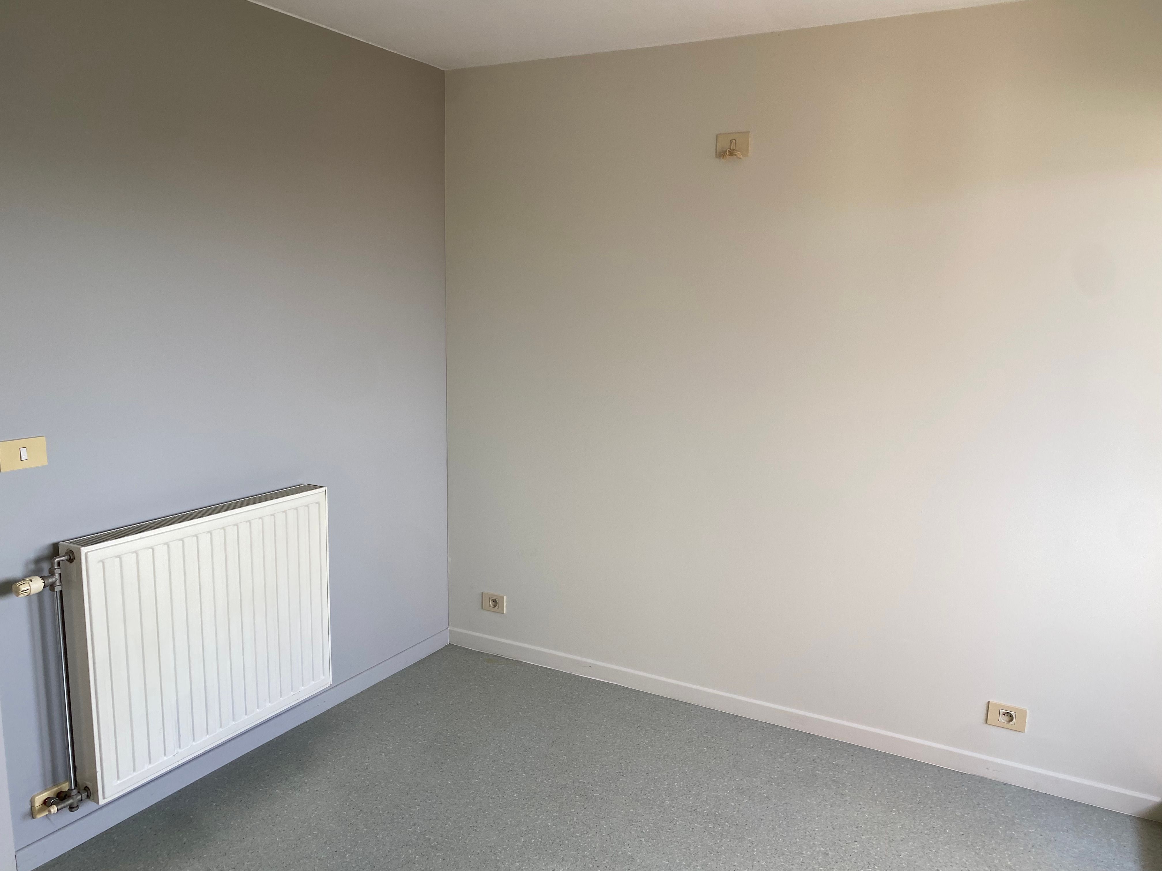 Instapklaar 2-slpk APPARTEMENT + GARAGE foto 19