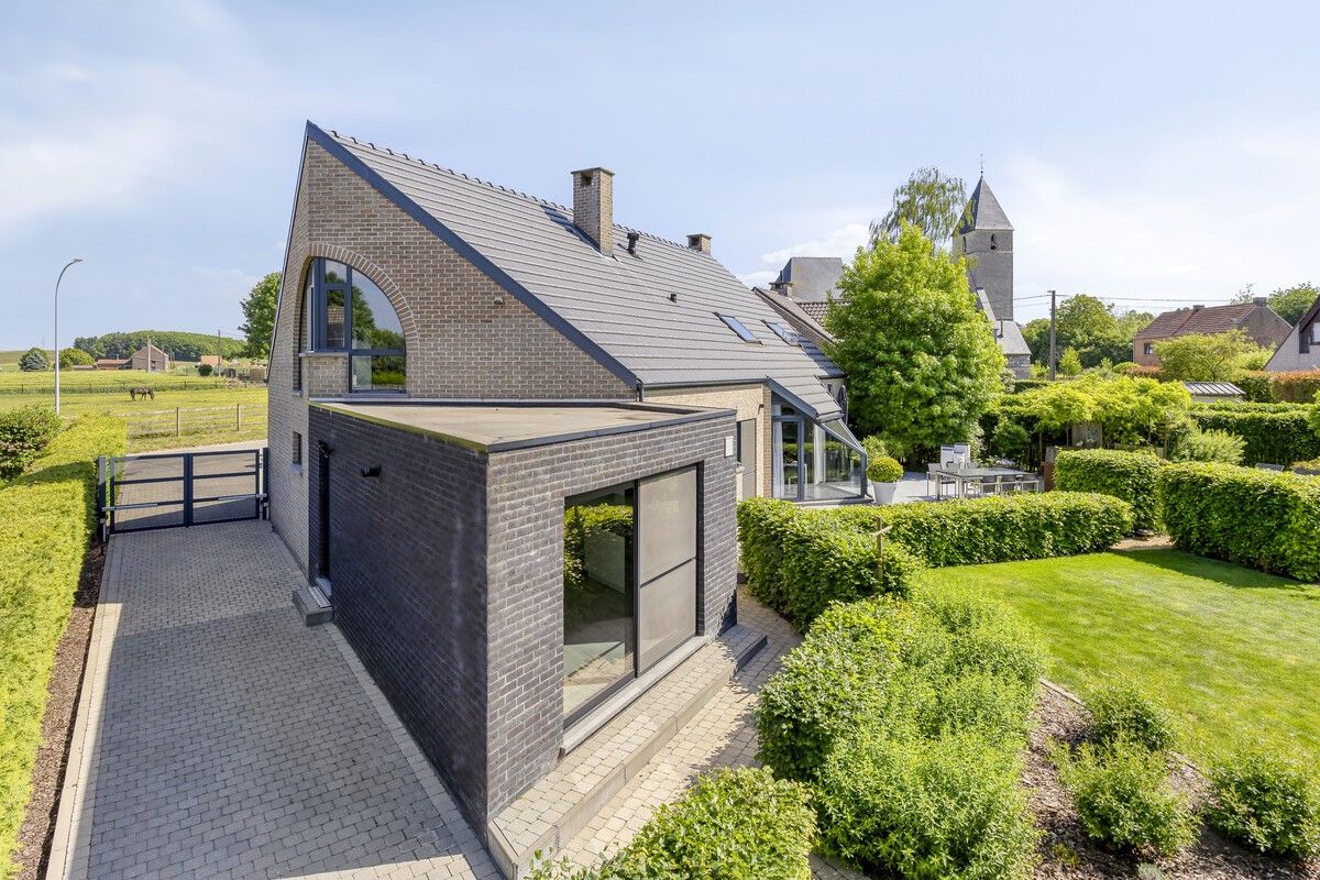 gezellige en lichtrijke villa op 9,50 are - 100 % instapklaar foto 6
