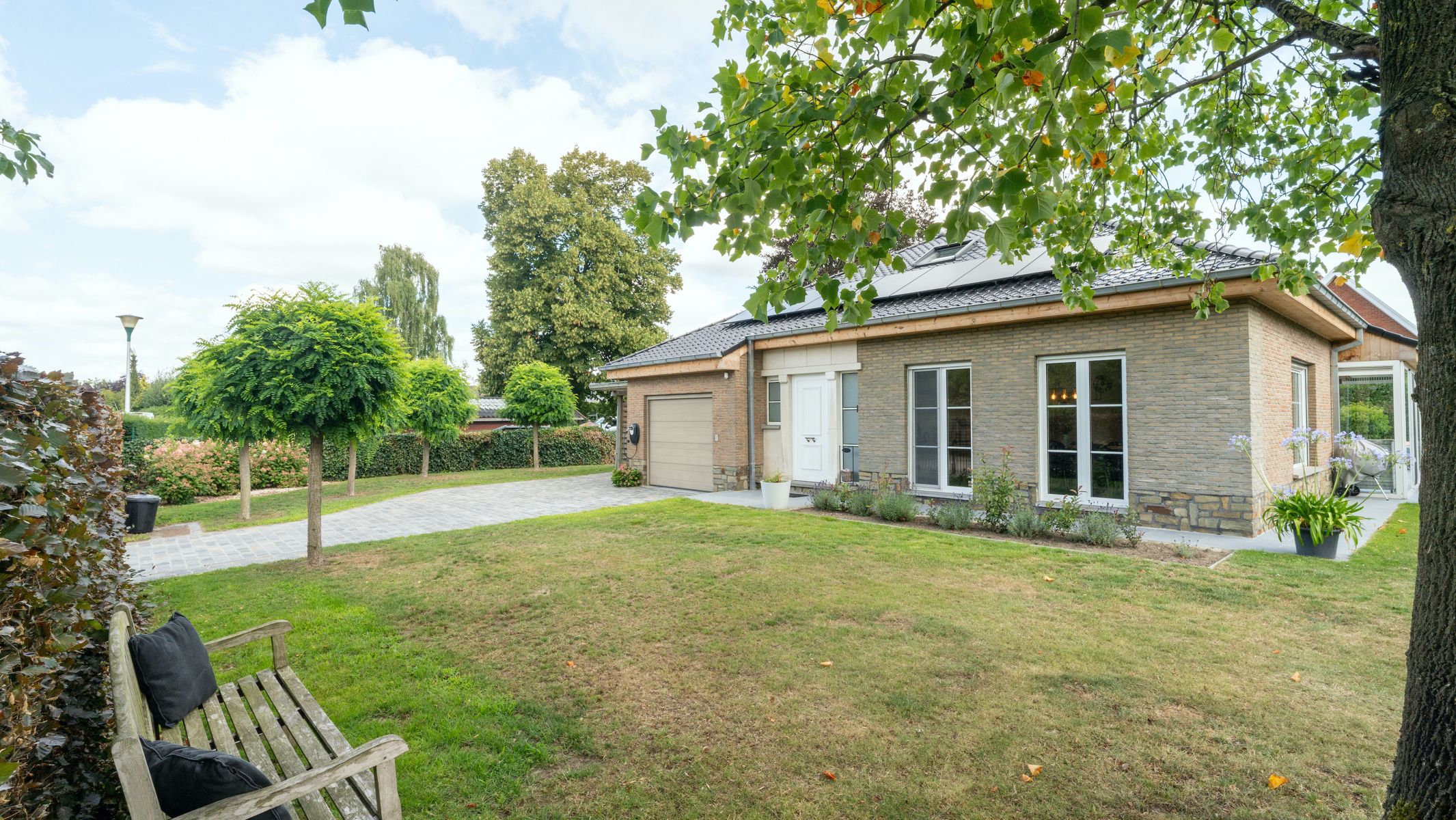 Instapklare en gerenoveerde villa met 3/4 slps en bureau foto {{pictureIndex}}