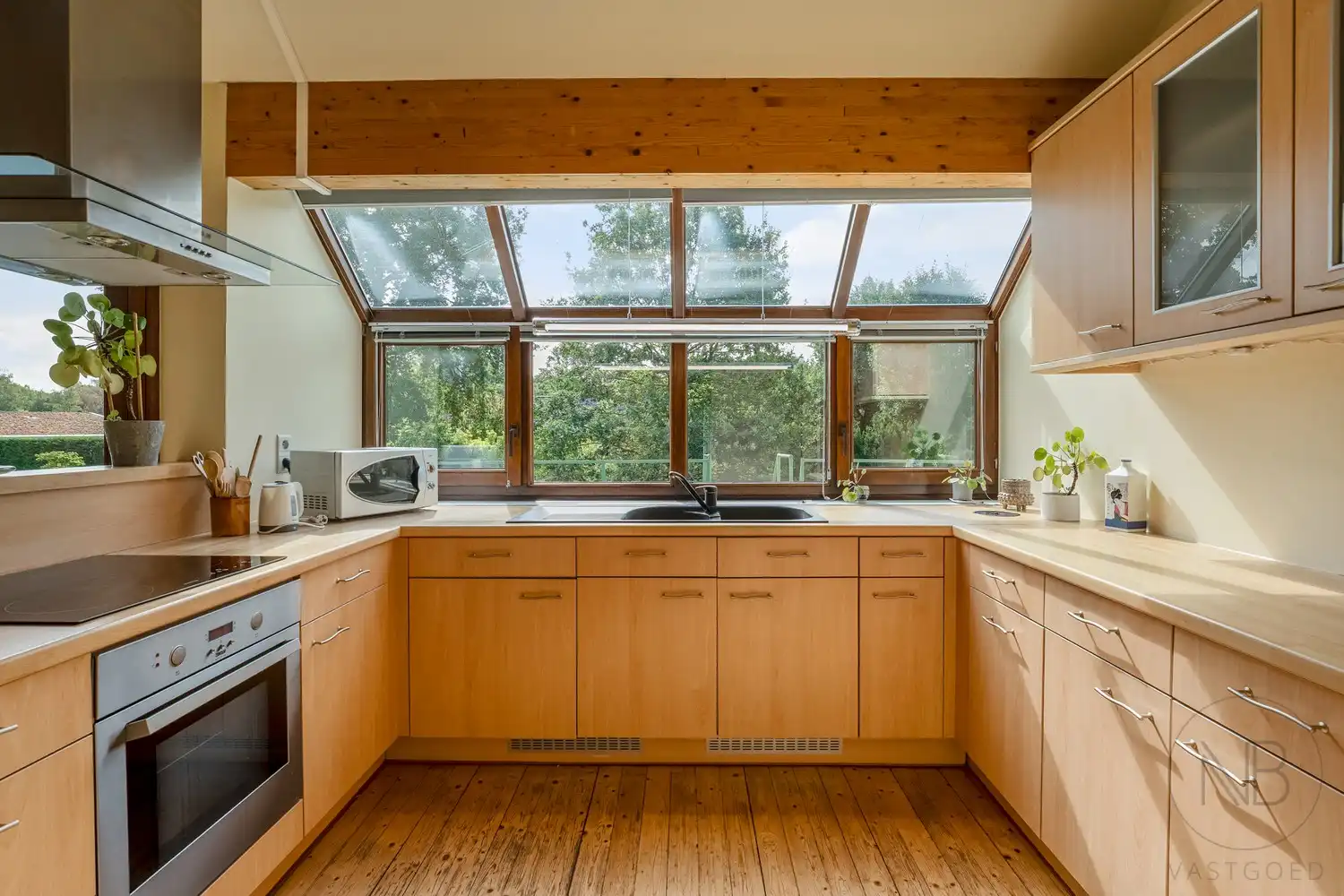 Een uitzonderlijke eigendom voor ondernemers en zelfstandigen die wonen en werken op één locatie willen combineren. foto 20