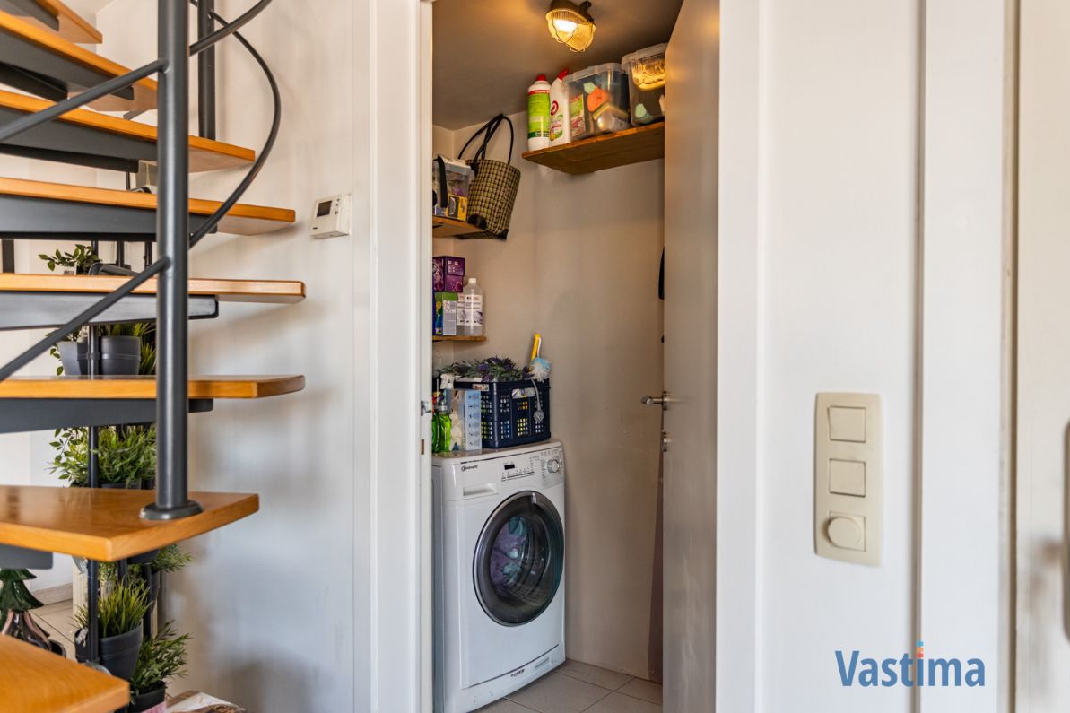 Licht, Ruimte & Locatie – Instapklaar Duplexappartement met parking foto 12
