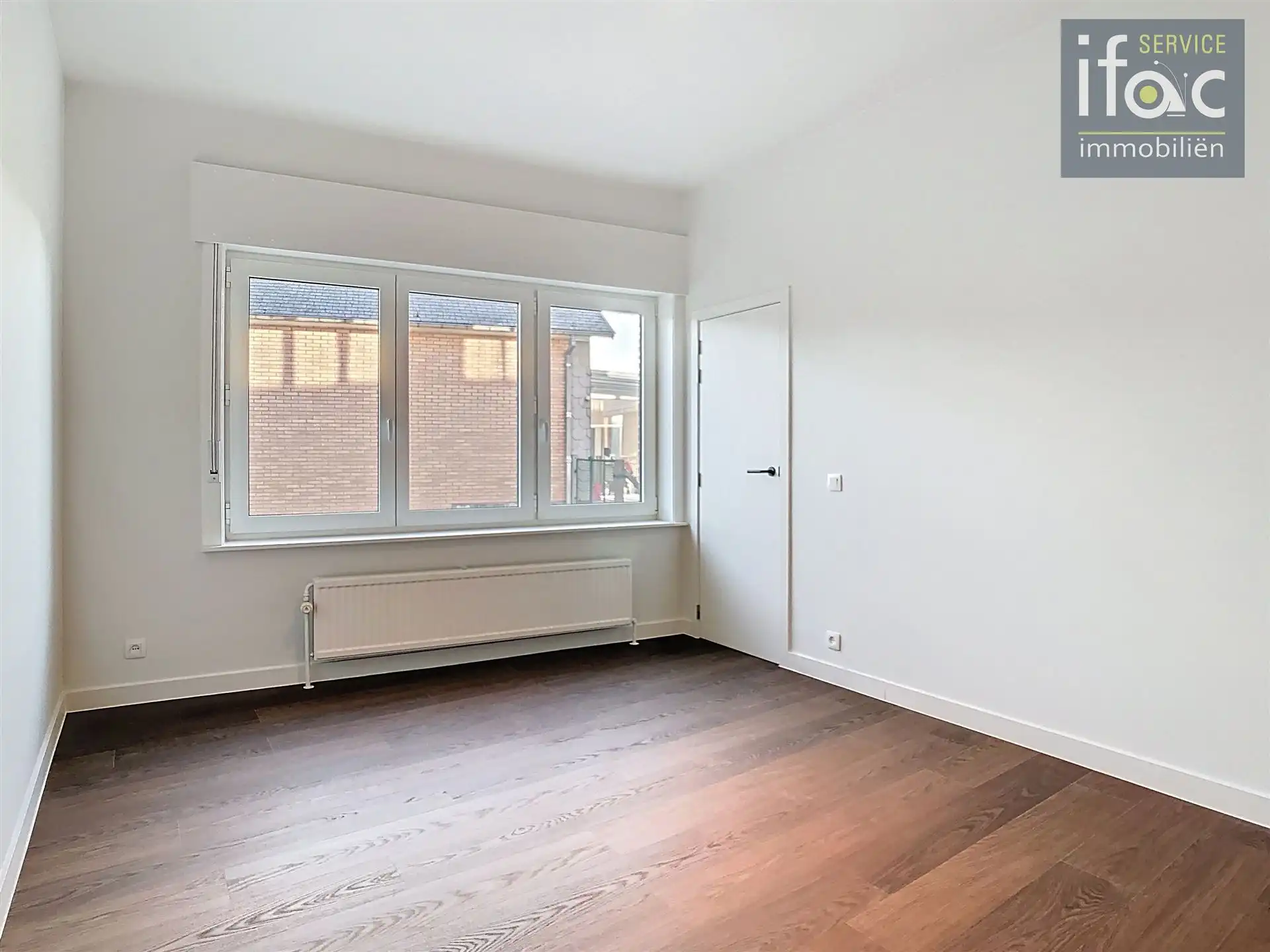 Huis met 4 slaapkamers, tuin en garage foto 16