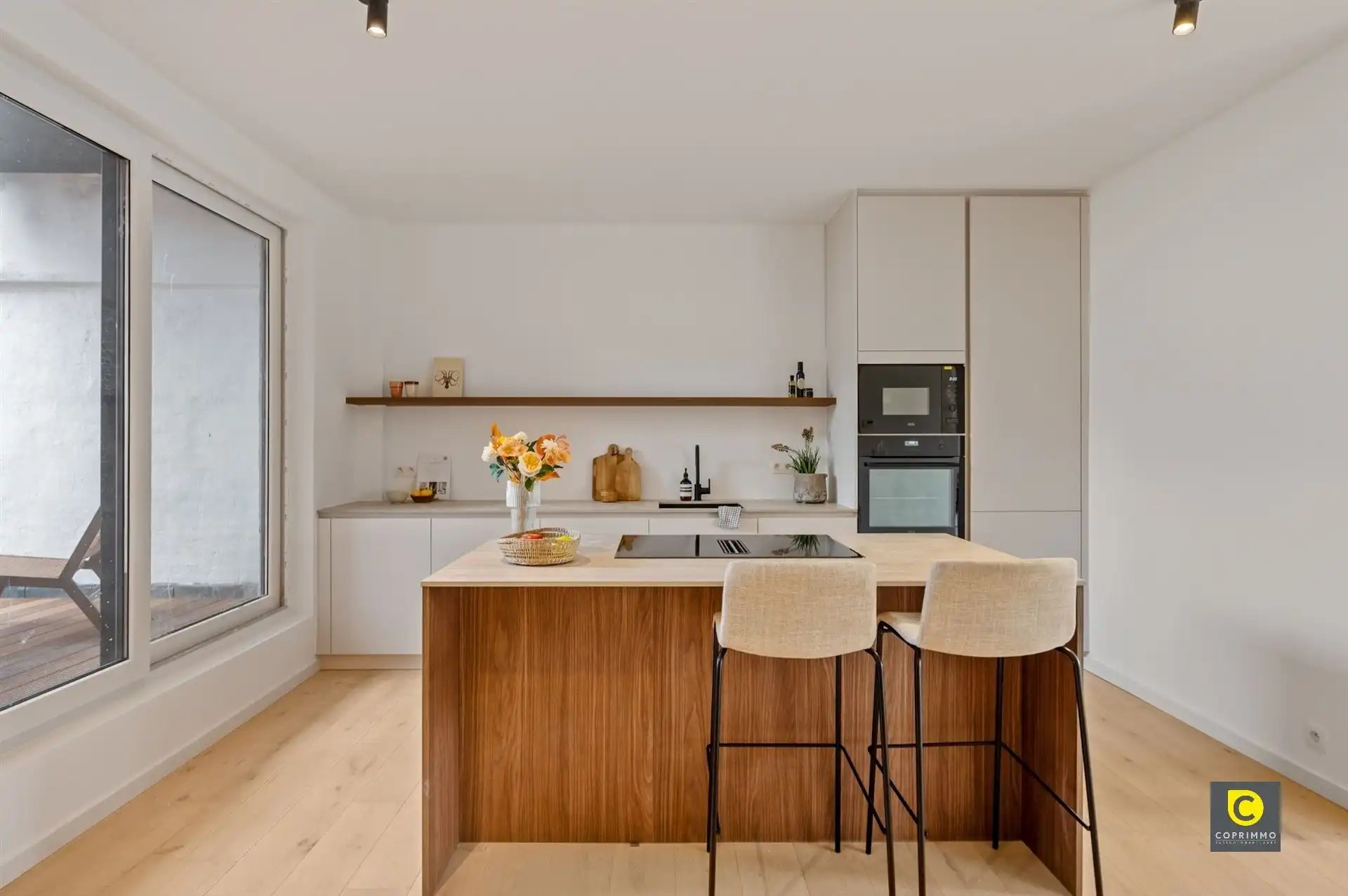 Gerenoveerd 2 slpk app op top locatie foto 5