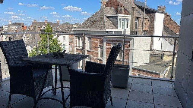 Recent centraal gelegen appartement op derde verdieping in gebouw van 2011 foto 5
