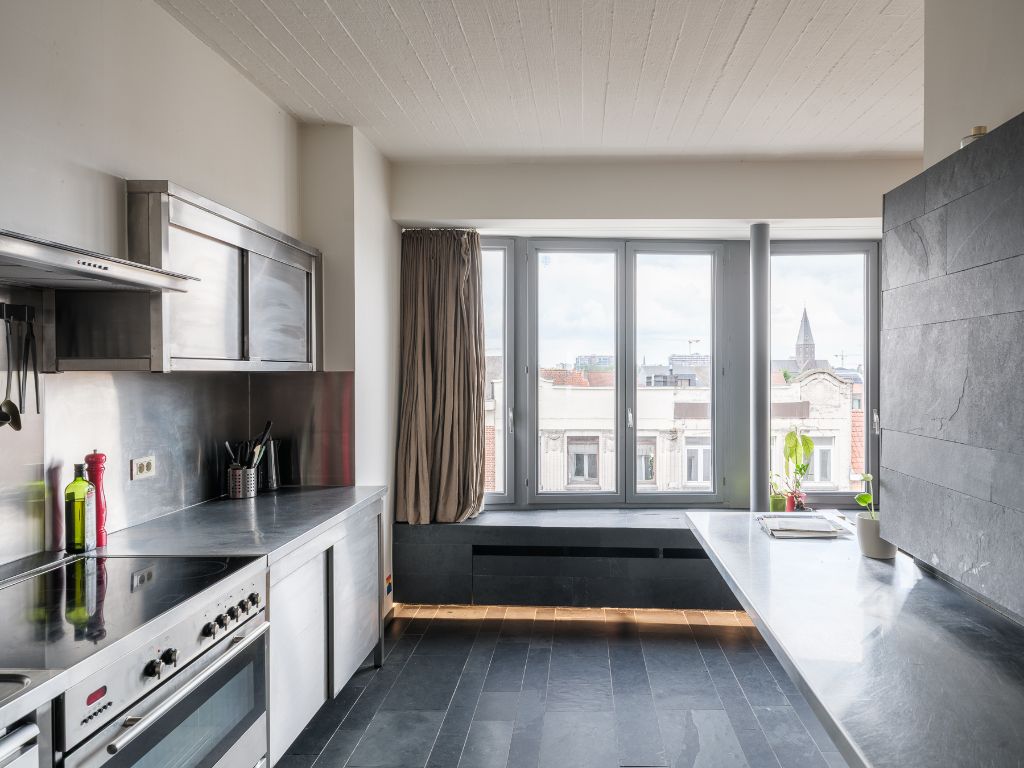 Tijdloos wonen in een ontwerp van Fabiaan Van Severen – nabij het Citadelpark foto 5