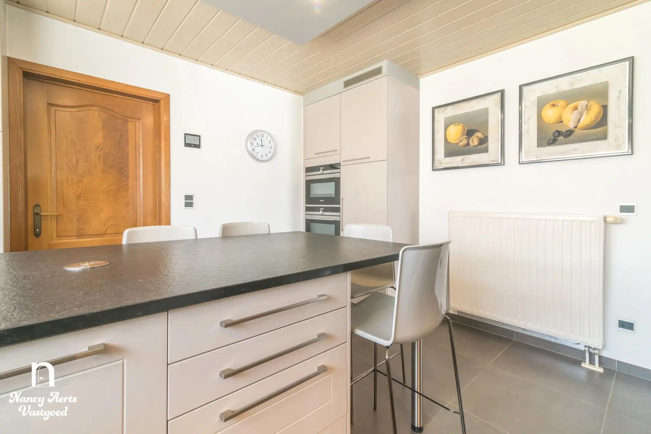 Lichtrijke woning met prachtige tuin en groeipotentieel foto 35