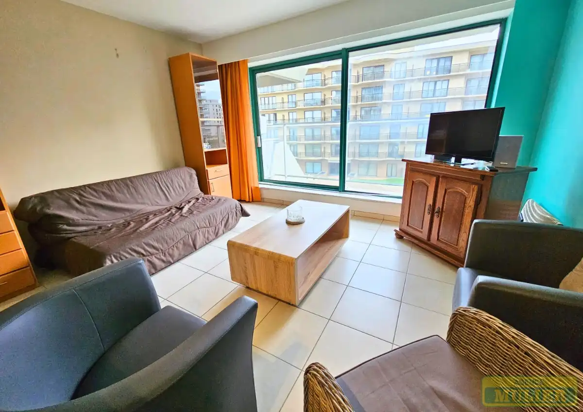 APPARTEMENT MET UNIEKE LIGGING AAN ZEE TE KOOP IN DE PANNE foto 6