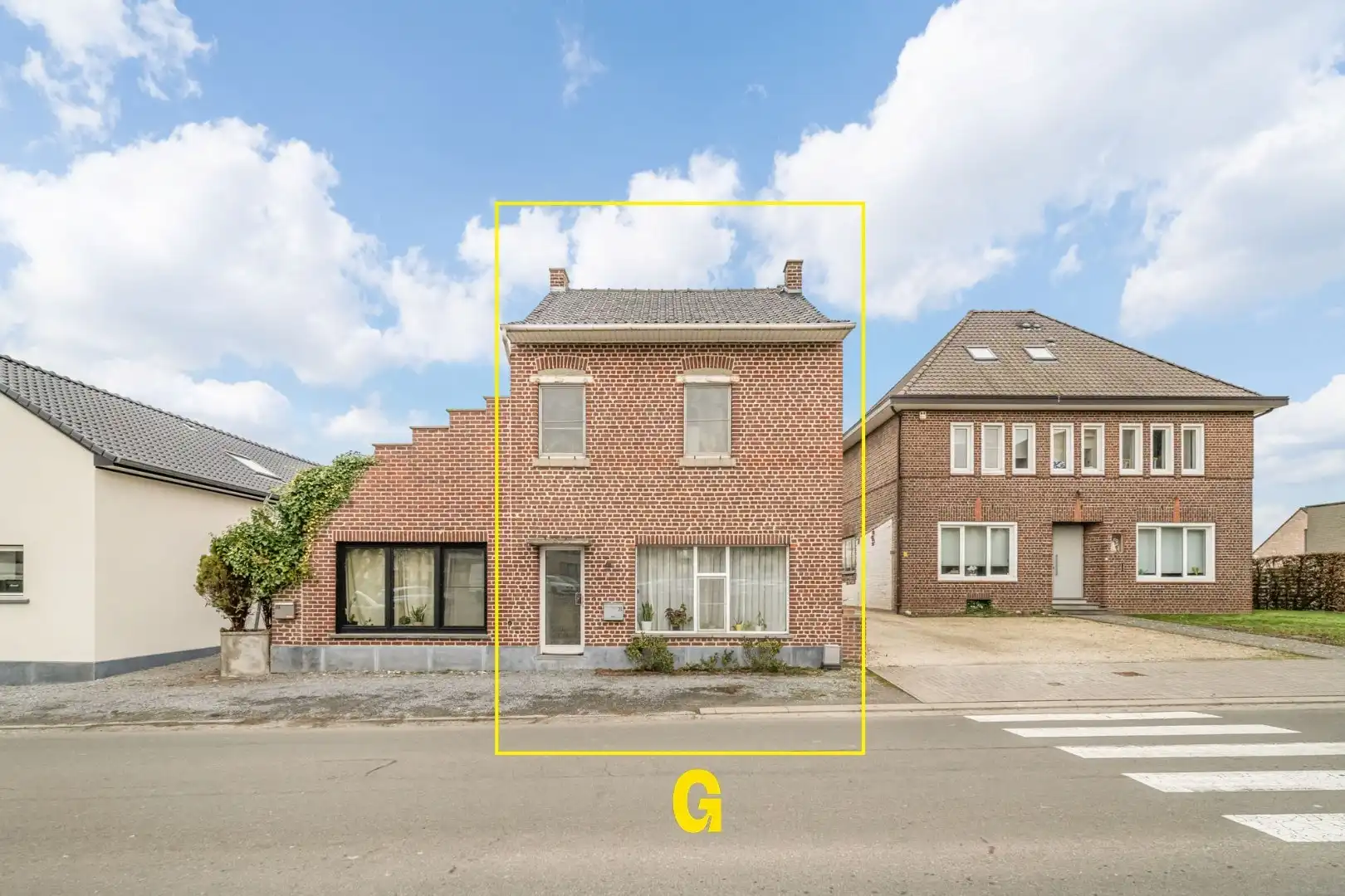 Hoofdfoto van de publicatie: Leuke rijwoning met karakter, 3 slaapkamers, uitbreidingsmogelijkheden op zolder en gezellig tuintje met carport bereikbaar langs achter.