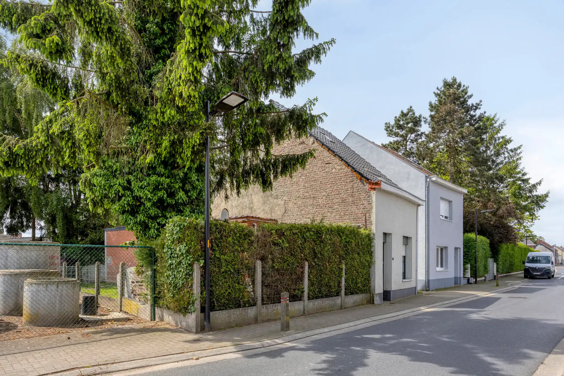 Leemans Immobiliën biedt u deze charmante woning aan op een centrale ligging in Asse foto 2