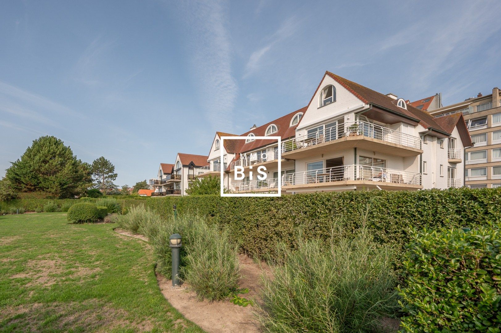 Twee slaapkamer appartement in standingvolle villaresidentie  in het Zoute foto 15