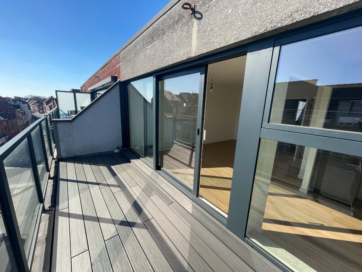 Hoofdfoto van de publicatie: 2-slpk DAK-APPARTEMENT + terras