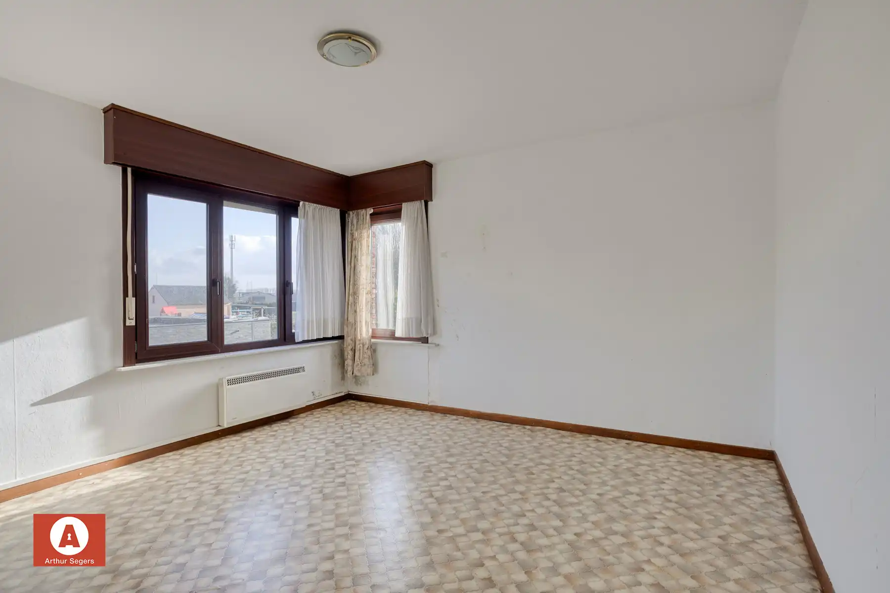 Halfopen bebouwing op zeer centrale ligging foto 16