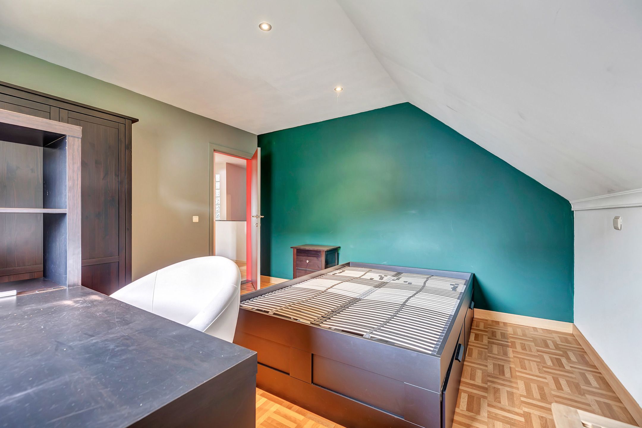 Gezellige, instapklare HOB met garage en tuin foto 19