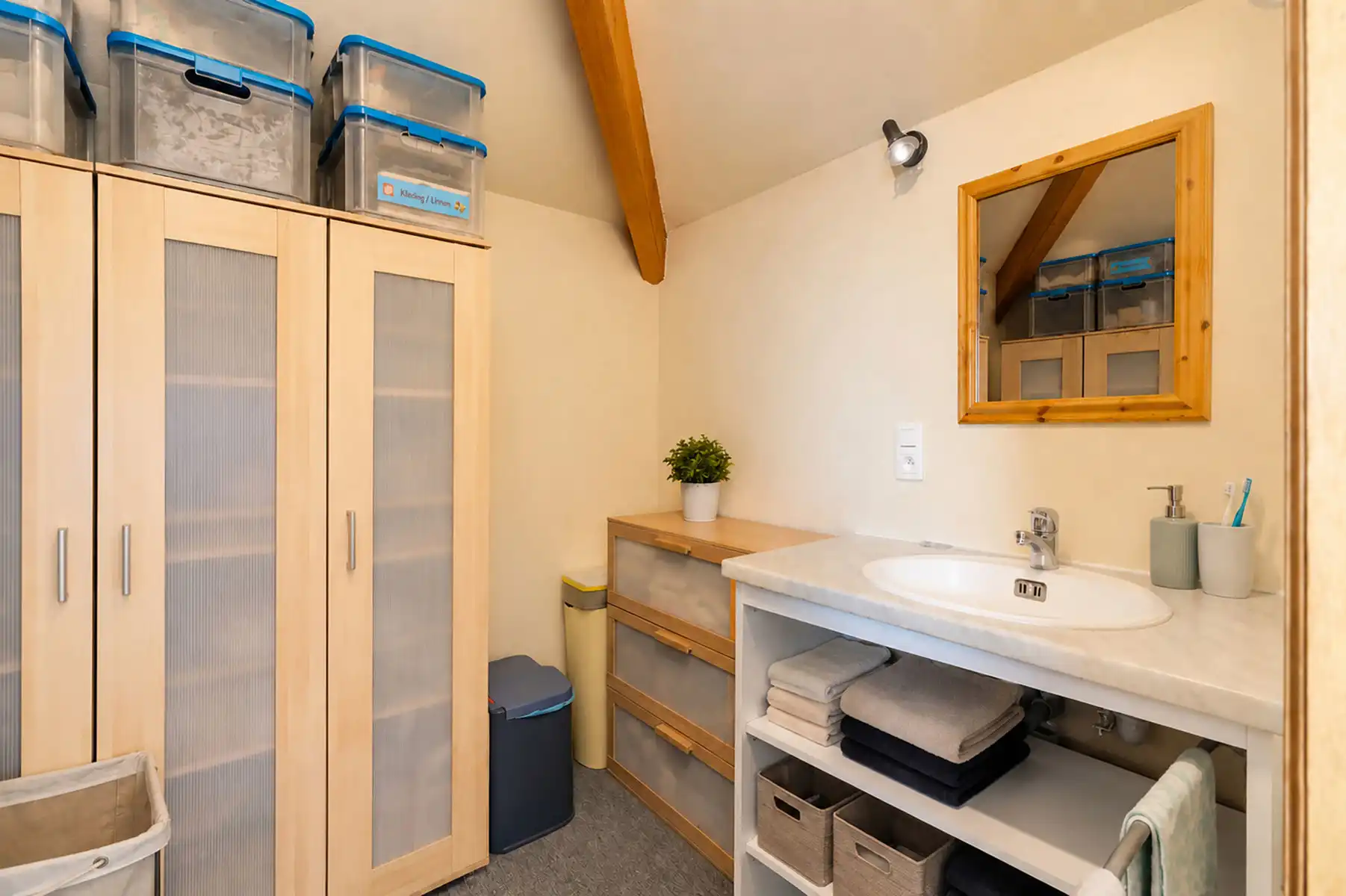 Onderhouden laagbouwwoning met 3slpk, garage en tuin foto 28
