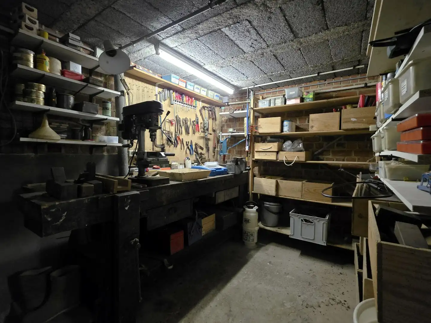 Stevige woning met 3 slaapkamers in doodlopende straat in Kuurne met ruime garage en mooie tuin. foto 23